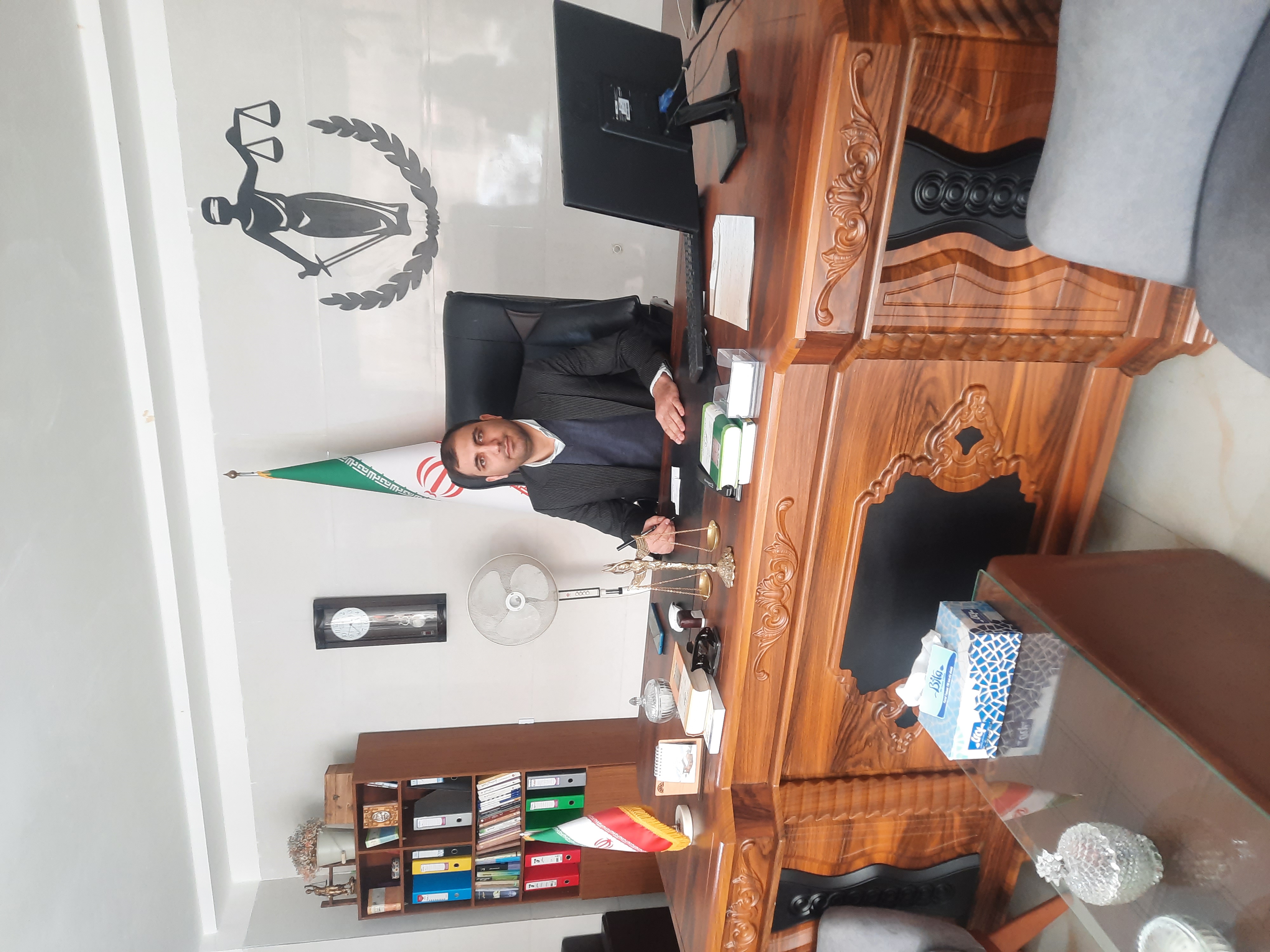 مشاوره حقوقی با میثم ناصری وکیل دادگستری