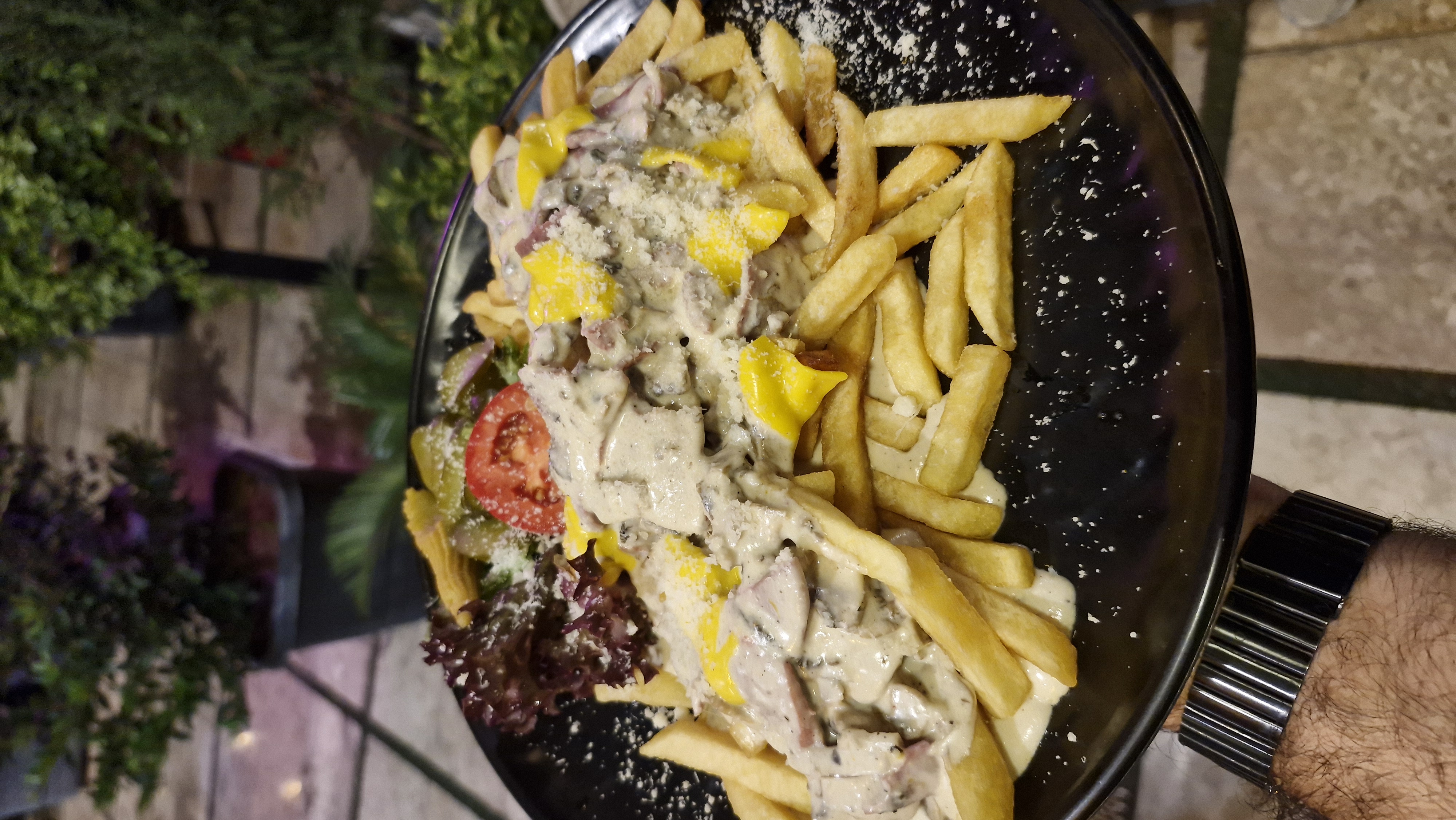 کافه رستوران رویال