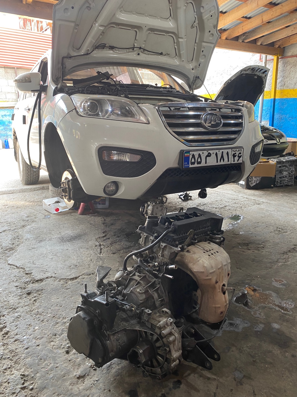 تعمیرگاه خودرو چینی رشت امداد خودرو چینی