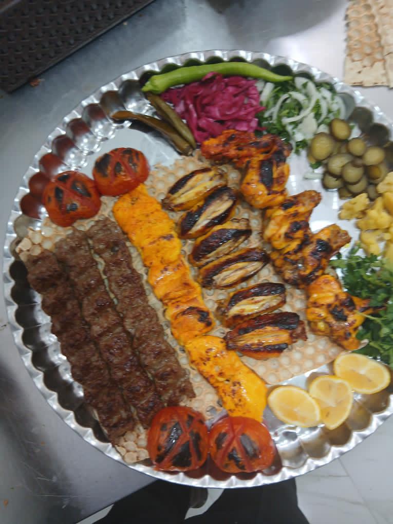 رستوران علی باقرزاده