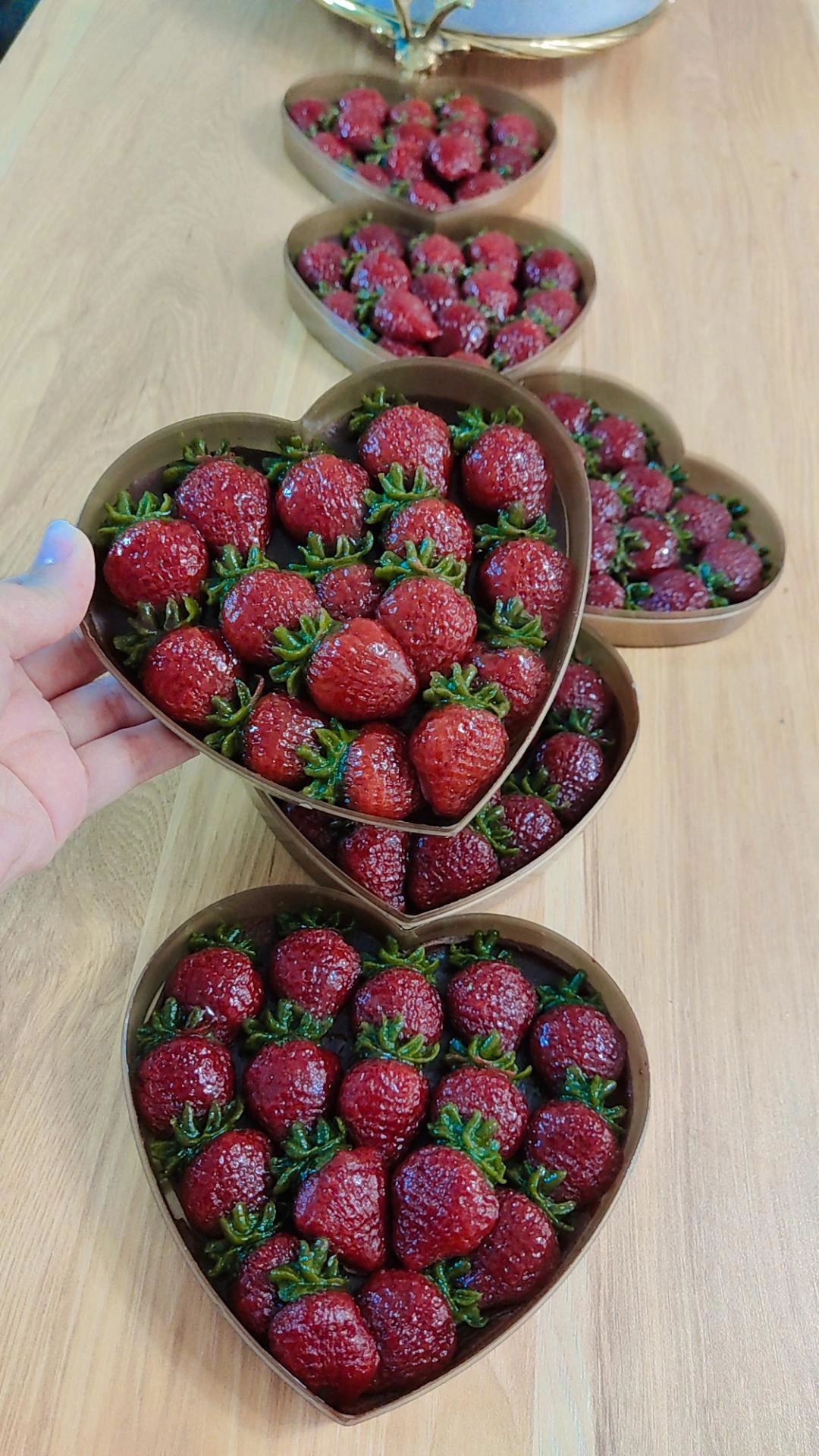 نیک ترش،دنیای لواشک