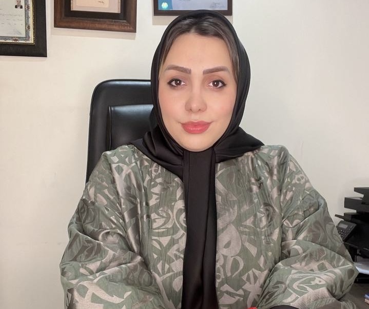 عاطفه نجفی وکیل پایه یک دادگستری