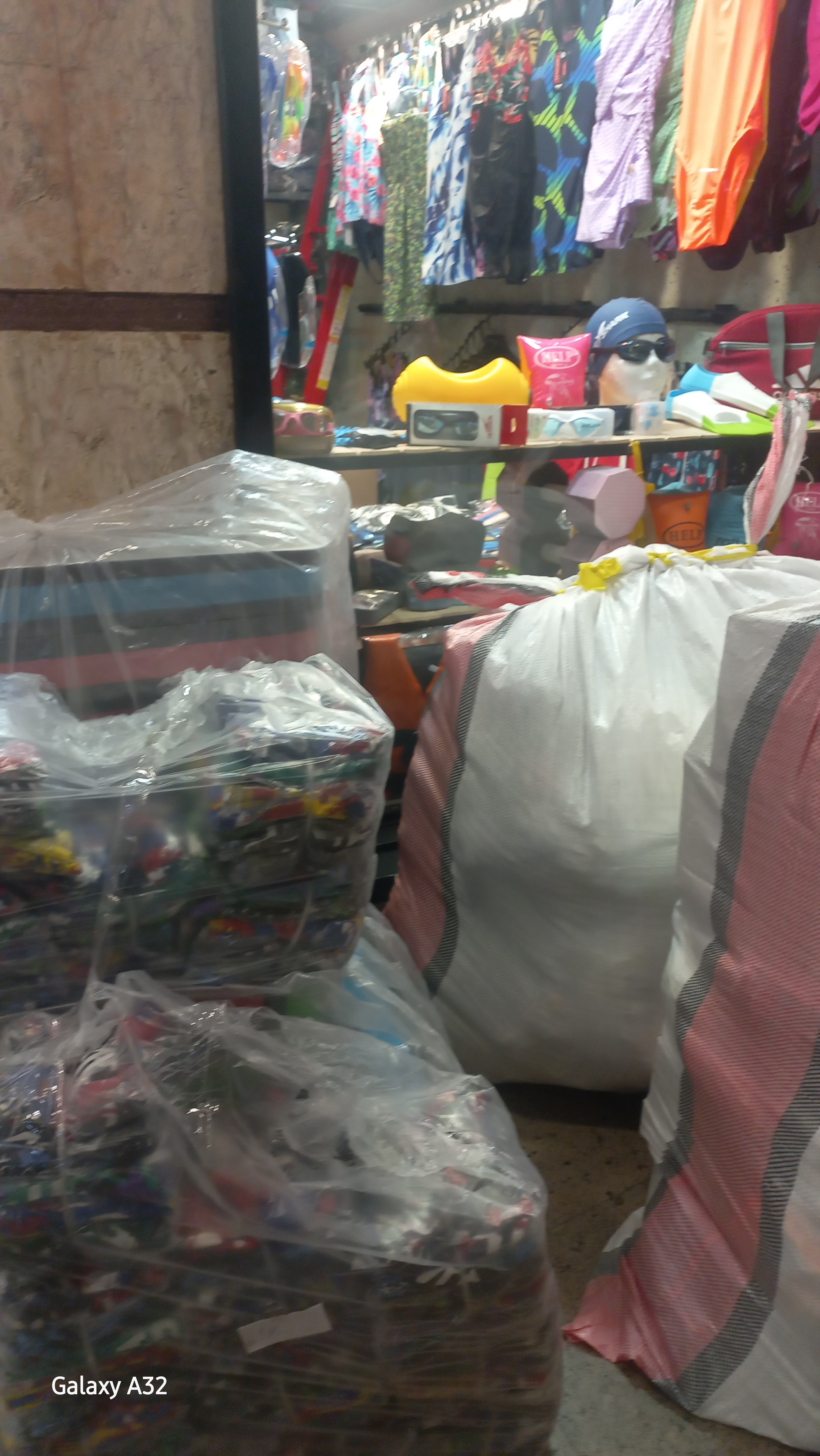 تولیدی مایو و لوازم شنا مهرآسا