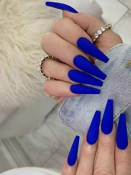 انجام تمامی خدمات کاشت ناخن