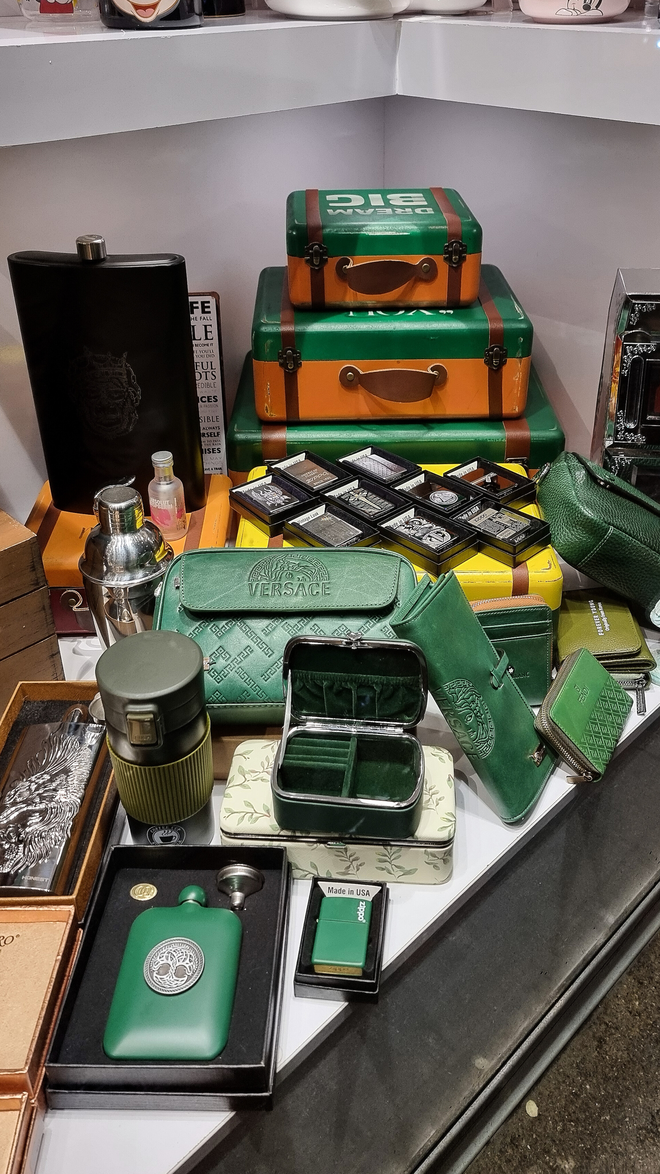 گالری پاتریک کادو و اکسسوری