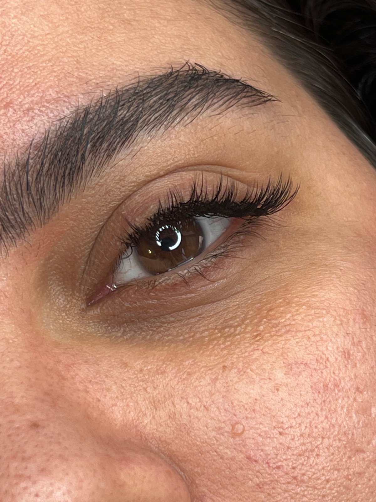 خدمات تخصصی اکستنشن مژه فرناز