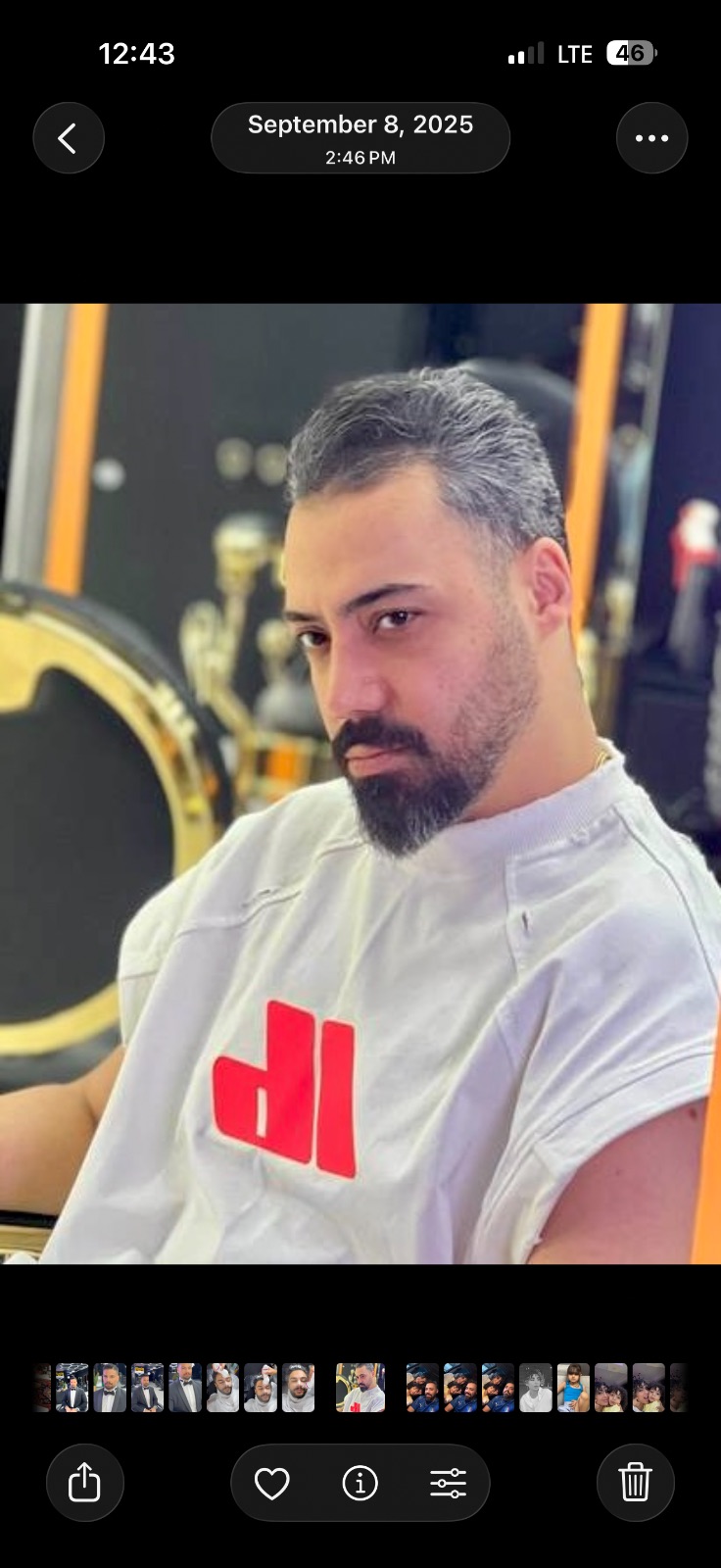 آرایشگاه مردانه اهورا