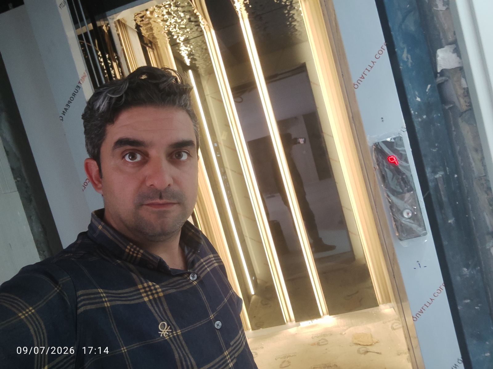 آسانسور پیشگامان صنعت آسمان رسان تبریز