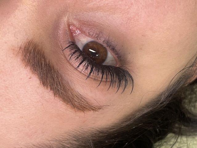 کاشت واکستنشن مژه پریسا