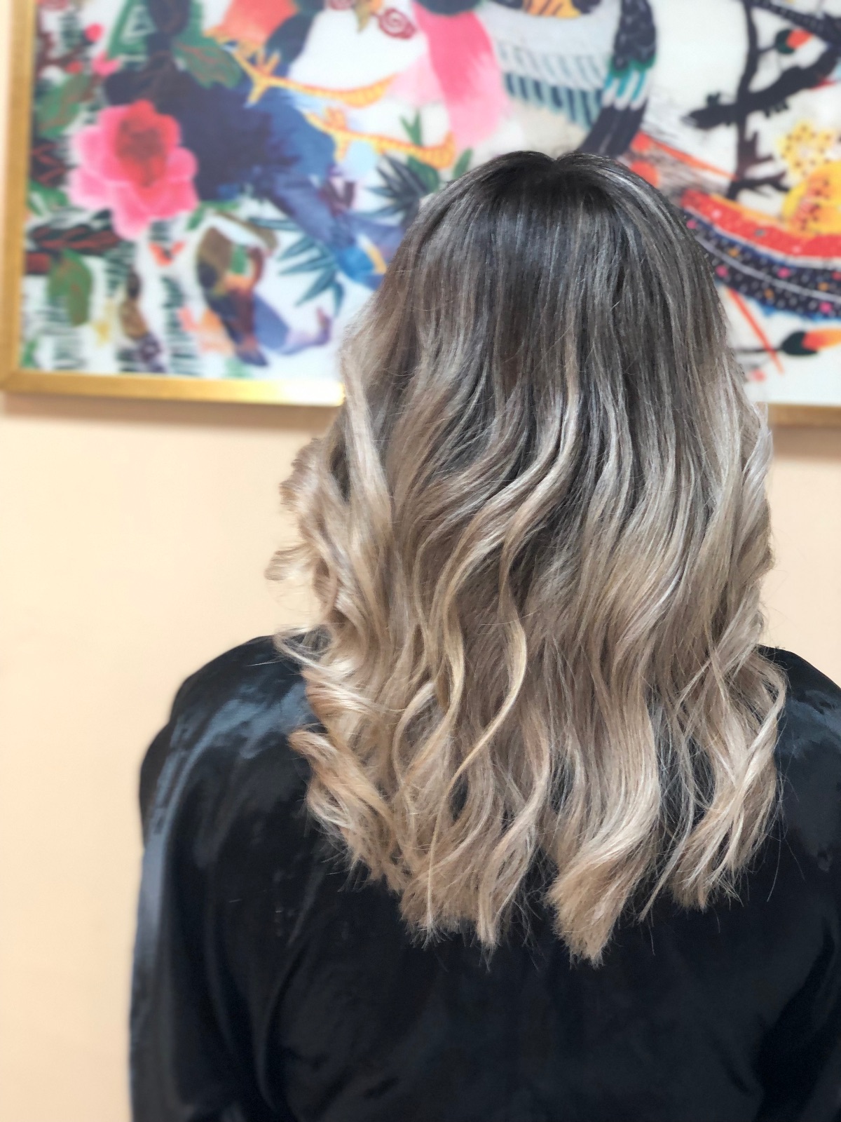 متخصص رنگ و لايت و كراتين پرستو امامي