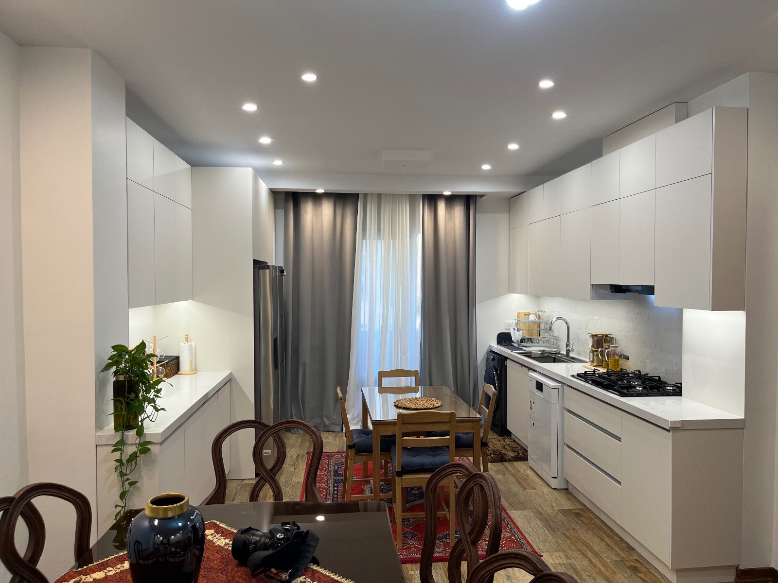 کمد و کابینت اطلس