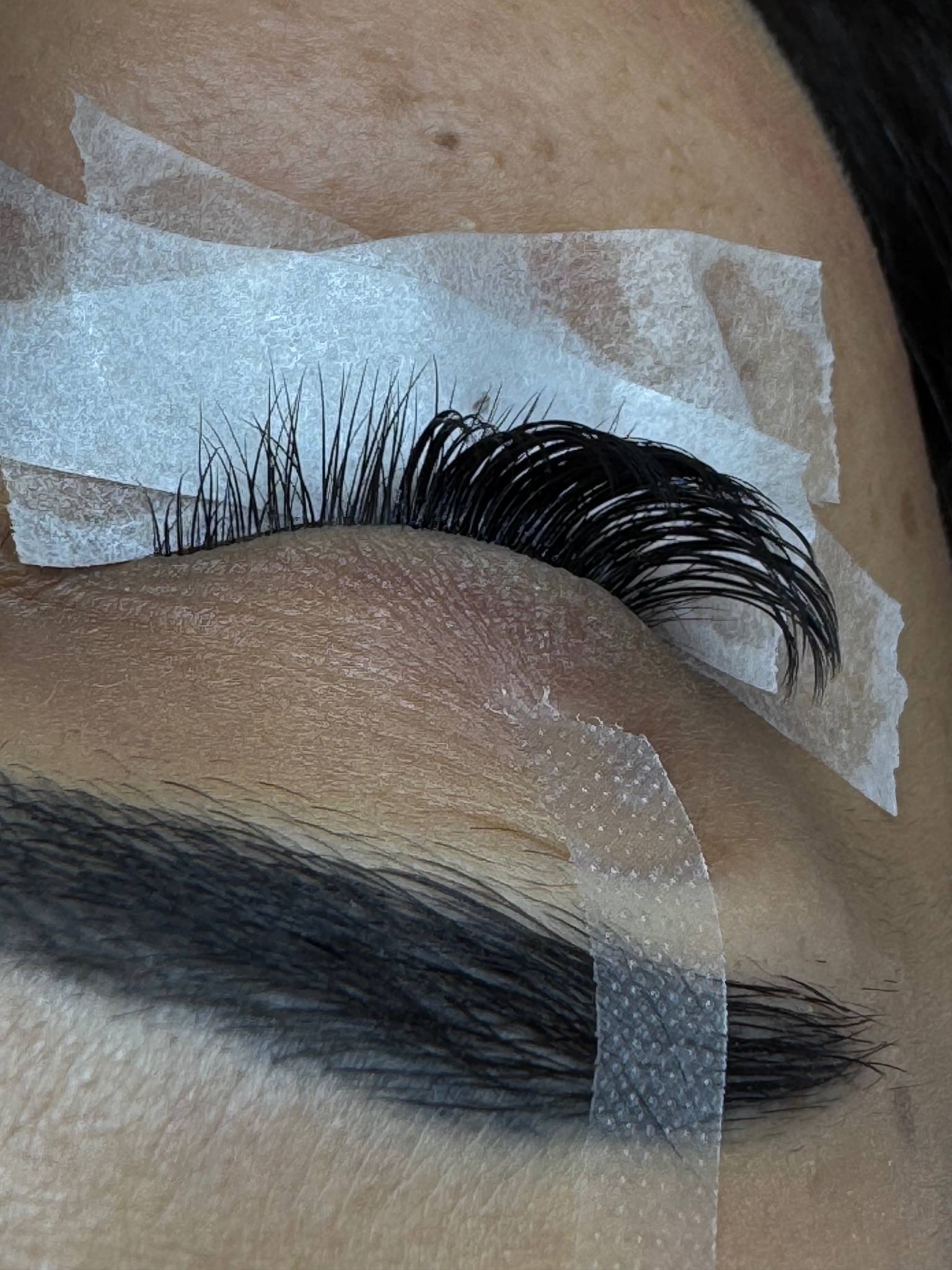 اکستنشن مژه و کاشت زهرا کاظمی