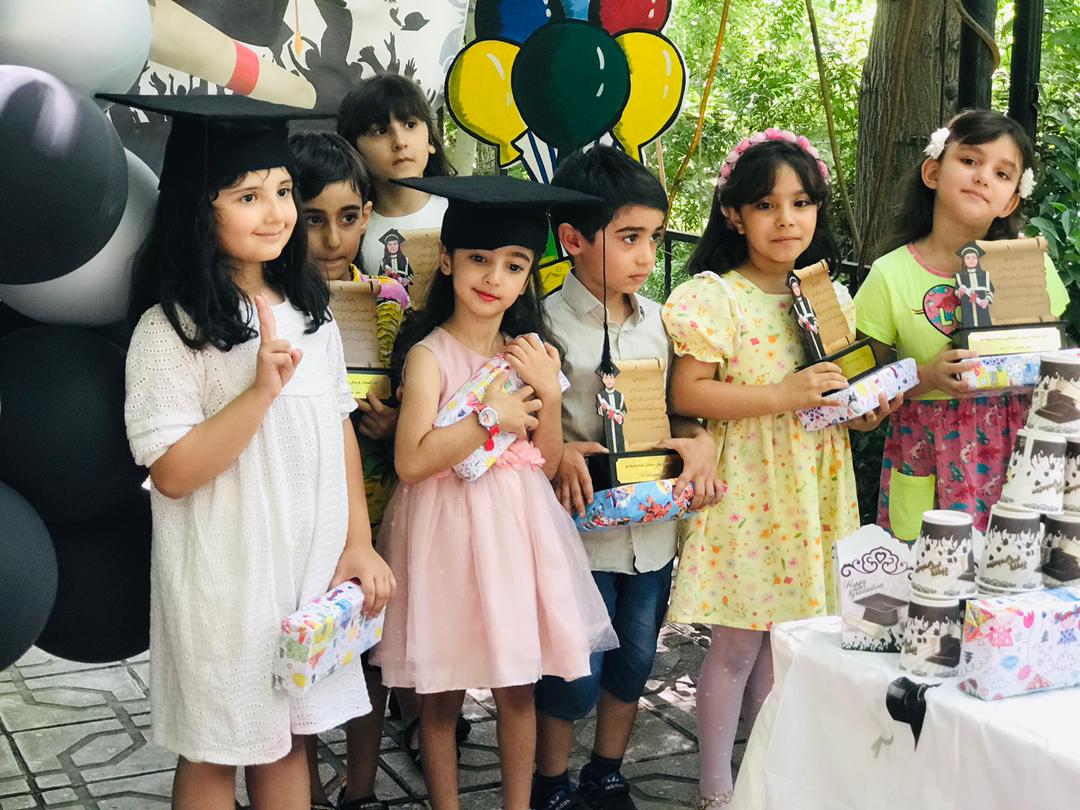 مهد کودک و پیش دبستانی خانه شکوفه ها