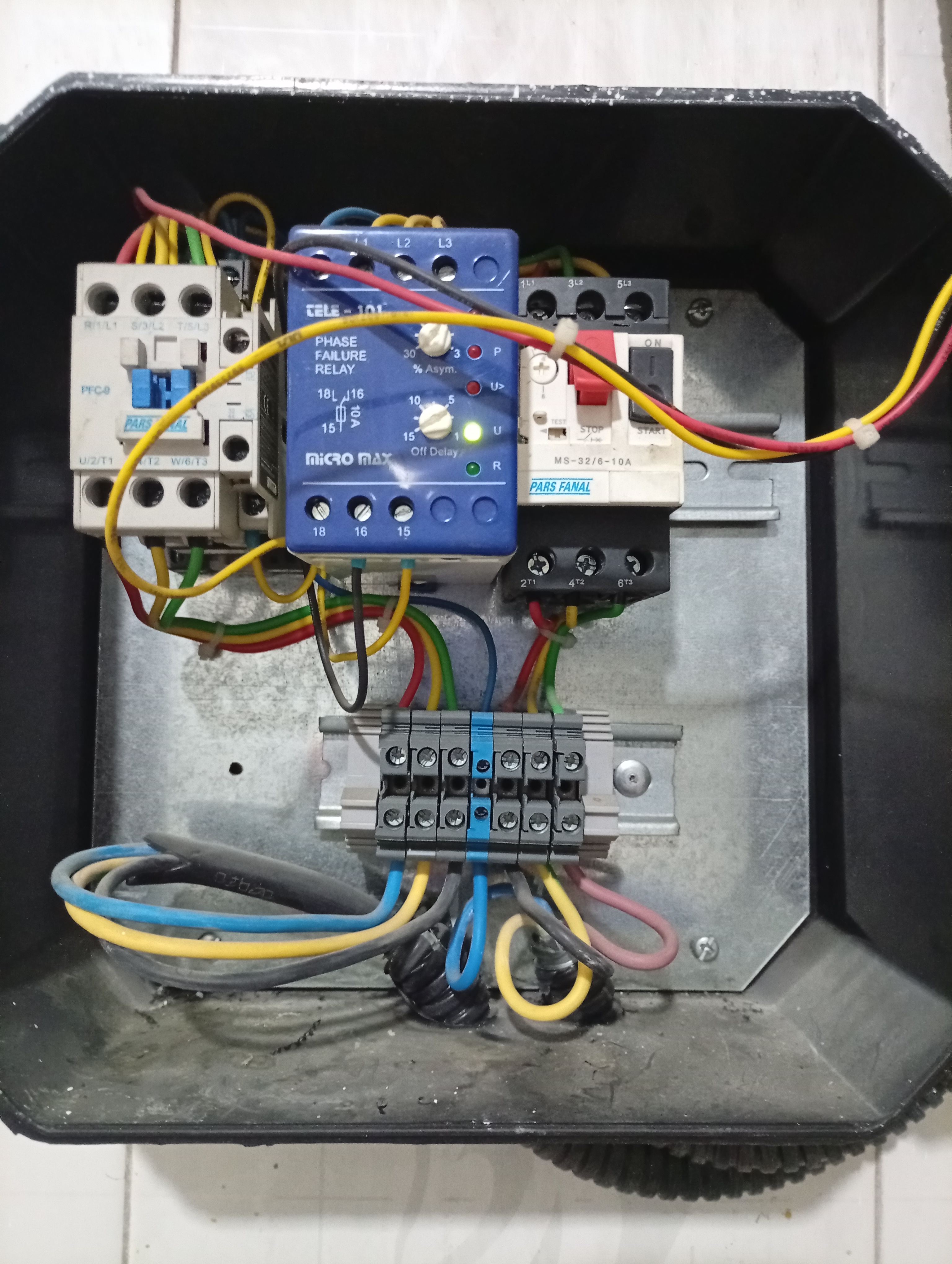 برقکشی ساختمان و برق صنعتی محسن