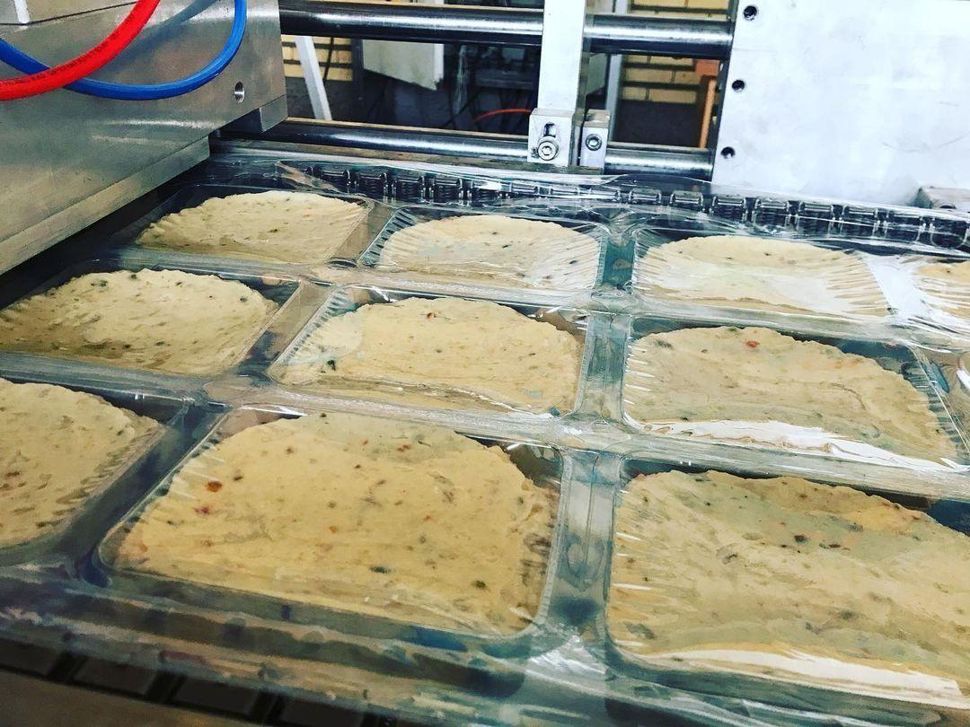 طراحی و ساخت ماشین آلات بسته بندی