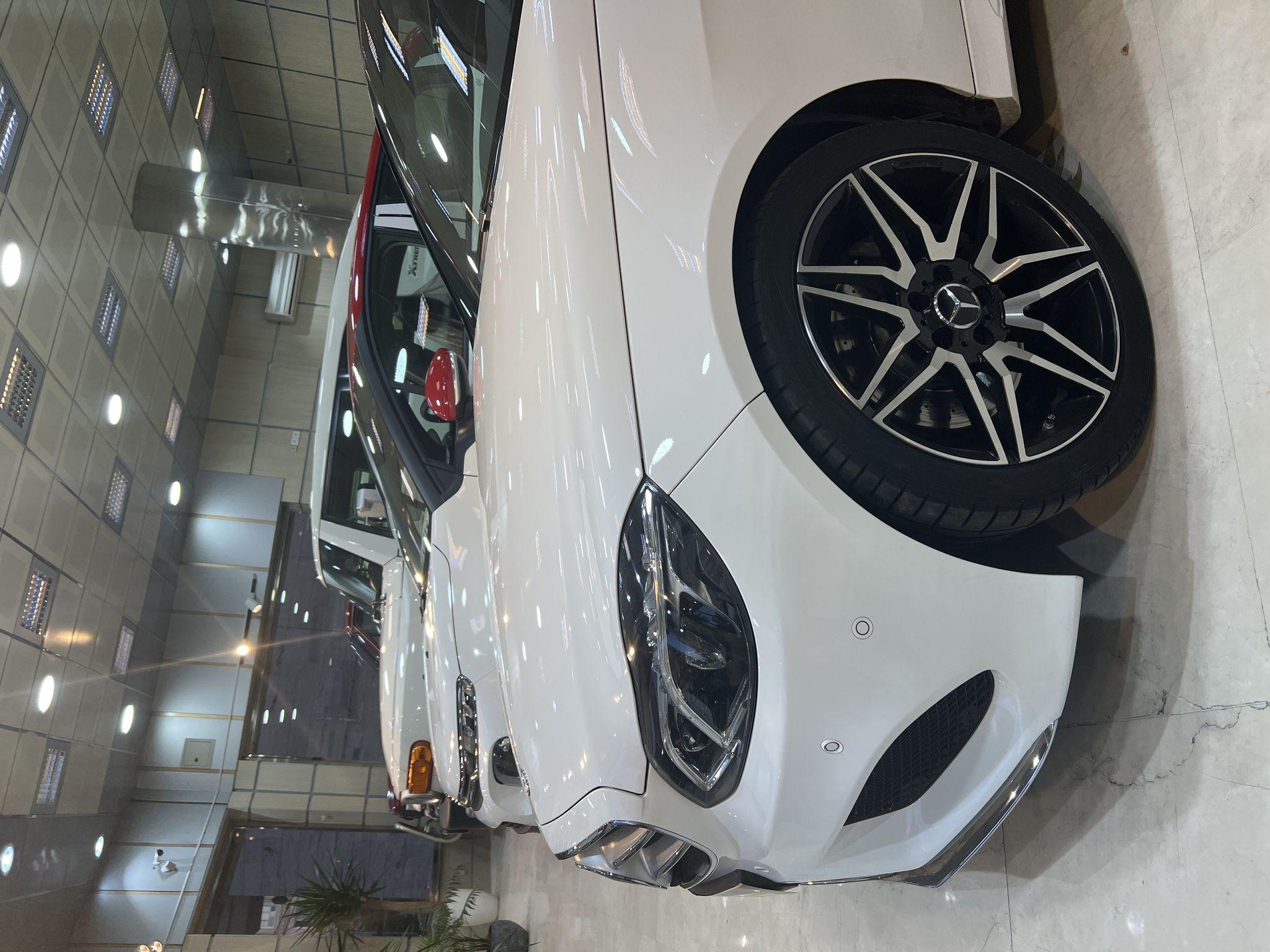 اتو گالري تايكان