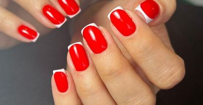 مرکز تخصصی کاشت ناخن و ترمیم ناخن ساغر