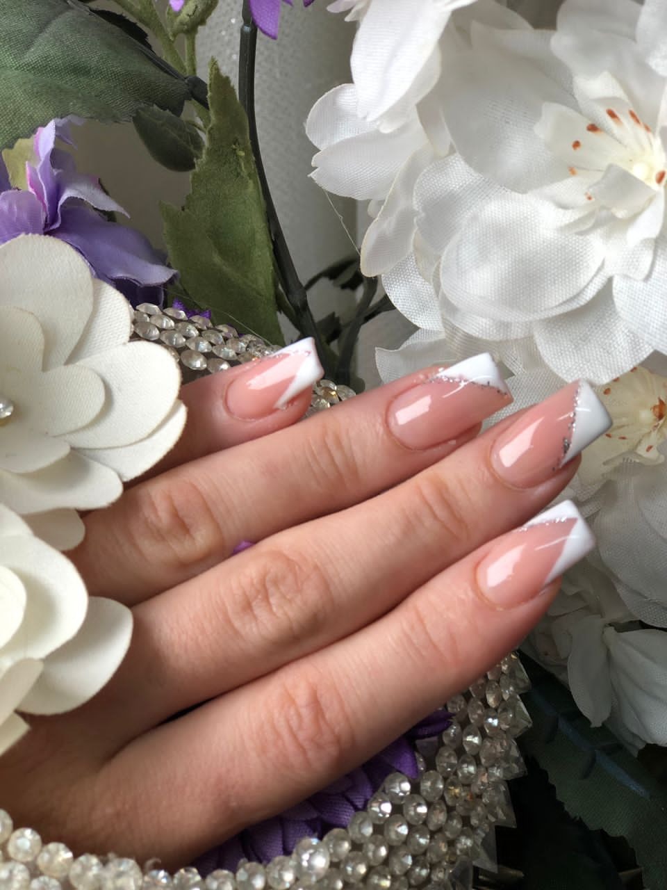 مرکز کاشت ناخن ملیکا