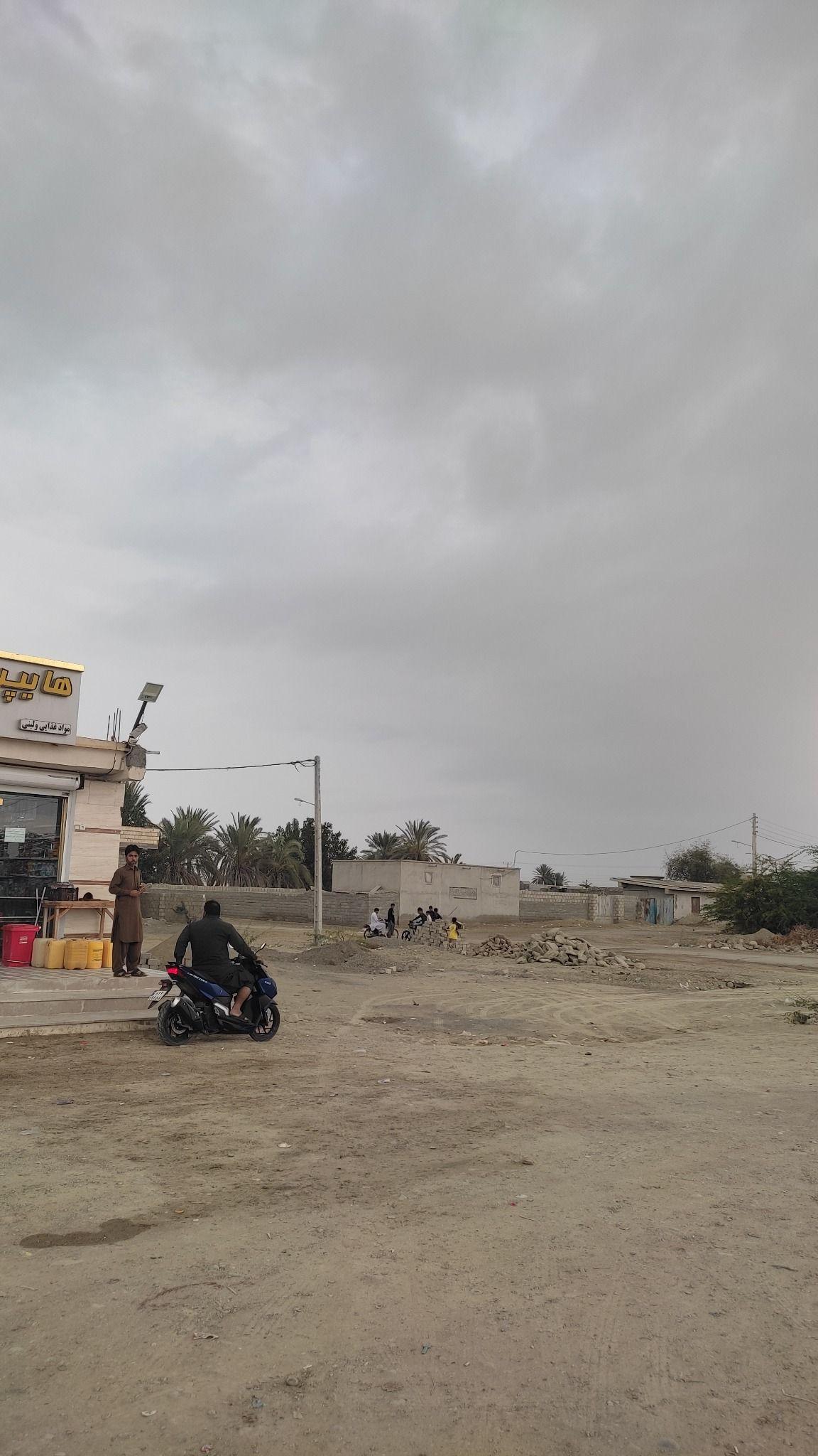 هایپرمارکت جازموریان