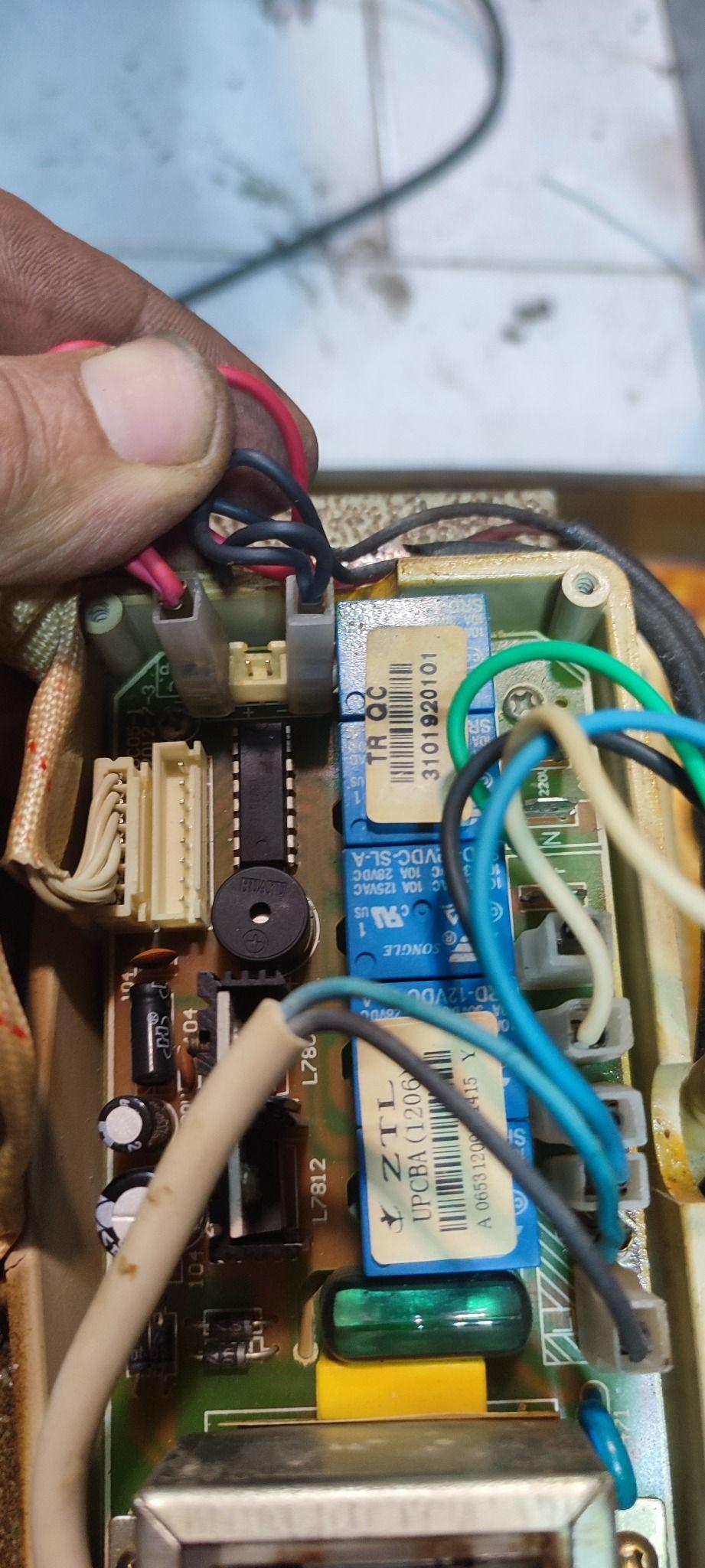 تعمیر و فروش قطعات لوازم خانگی