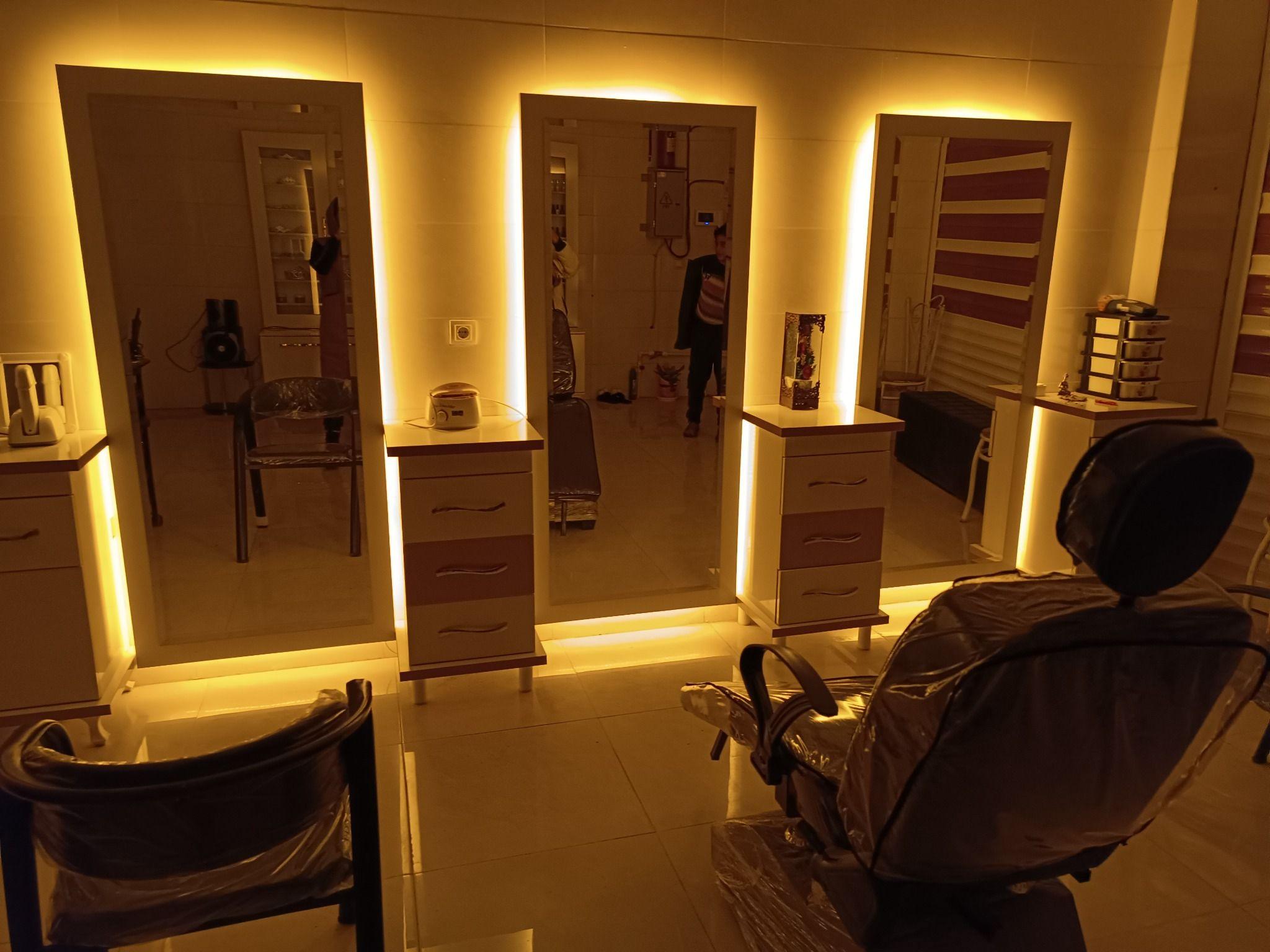 سالن زیبایی رویاابراهیمی