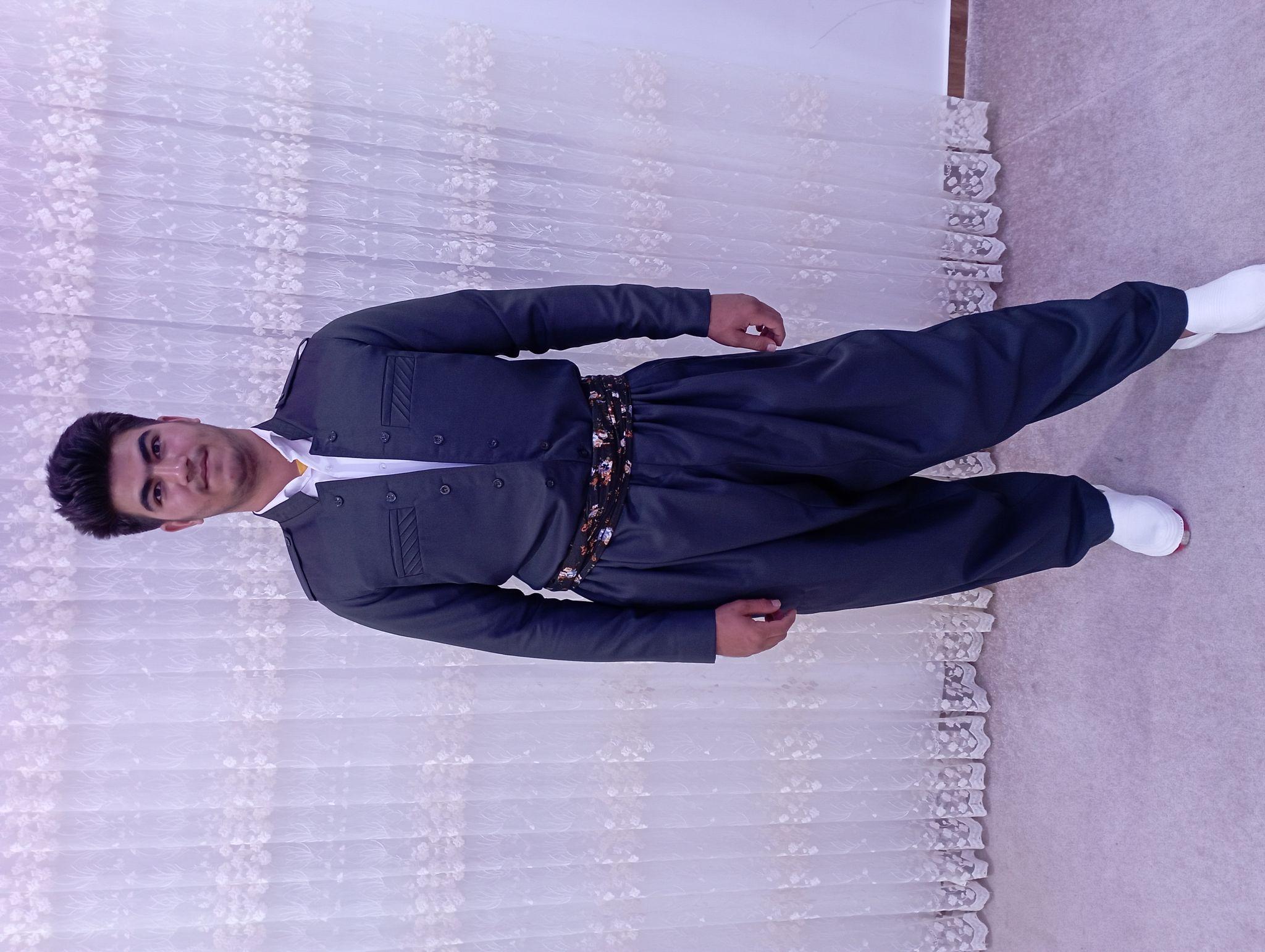 نوازنده امیر زندی