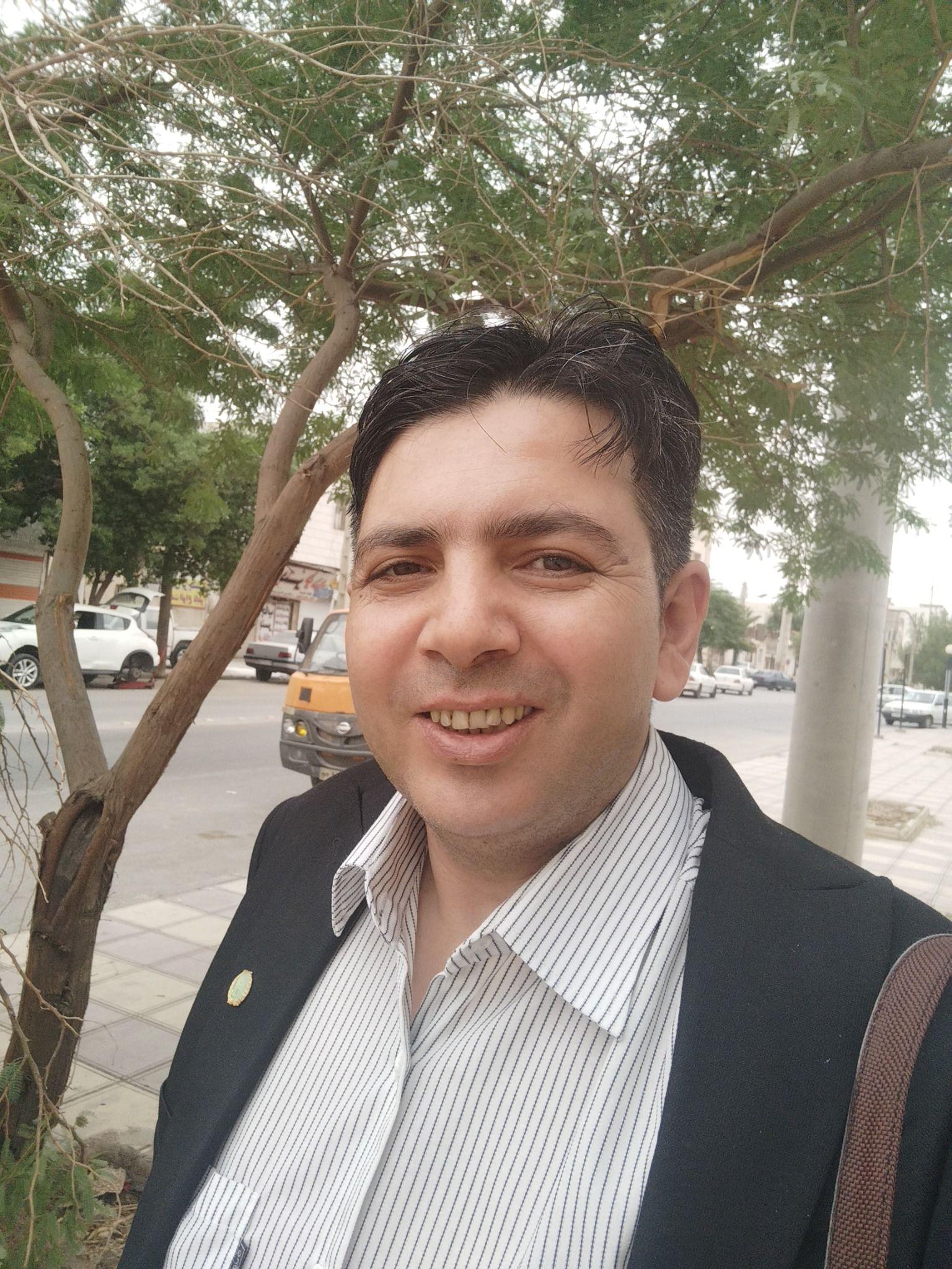 وکیل پایه یک دادگستری و مشاور حقوقی