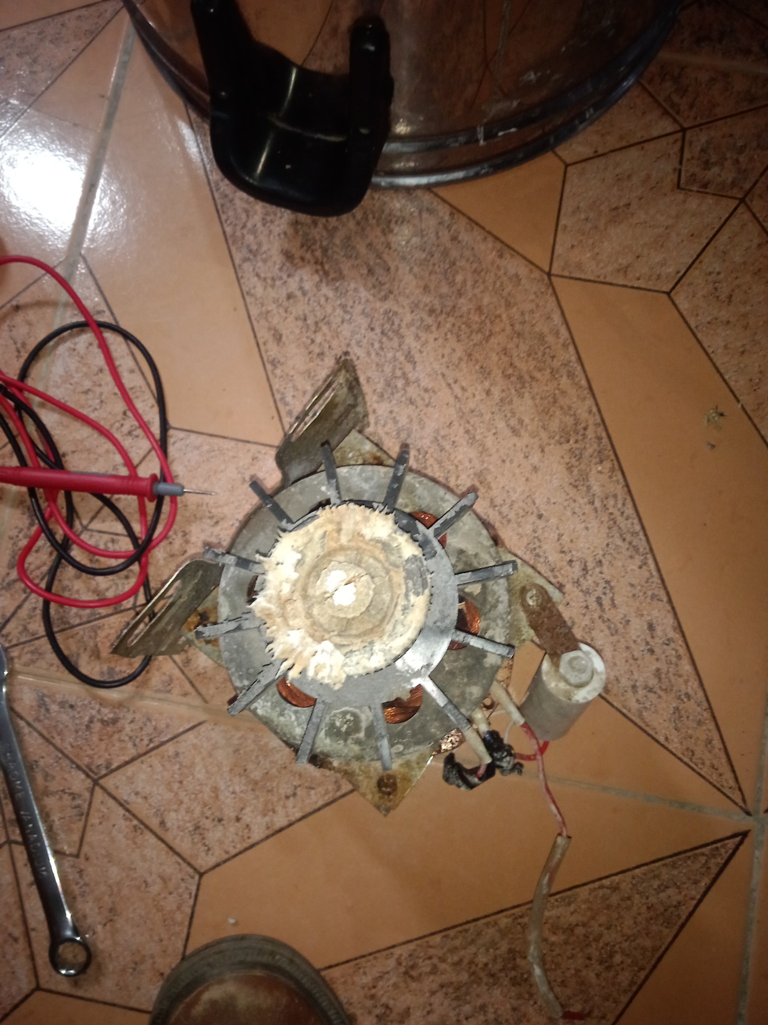 تعمیرات لوازم برقی وخانگی وبرقکشی