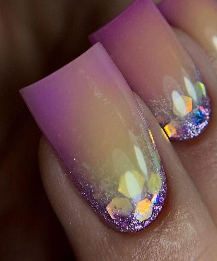 آموزش و خدمات ناخن