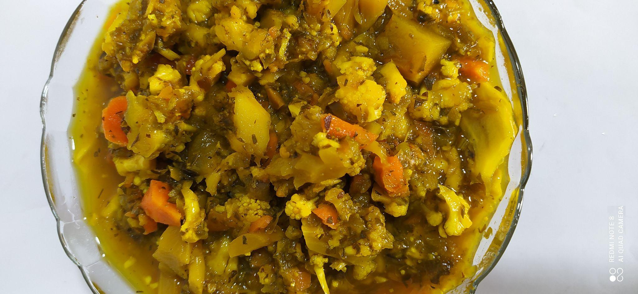 ترشیجات و زیتون  نگین