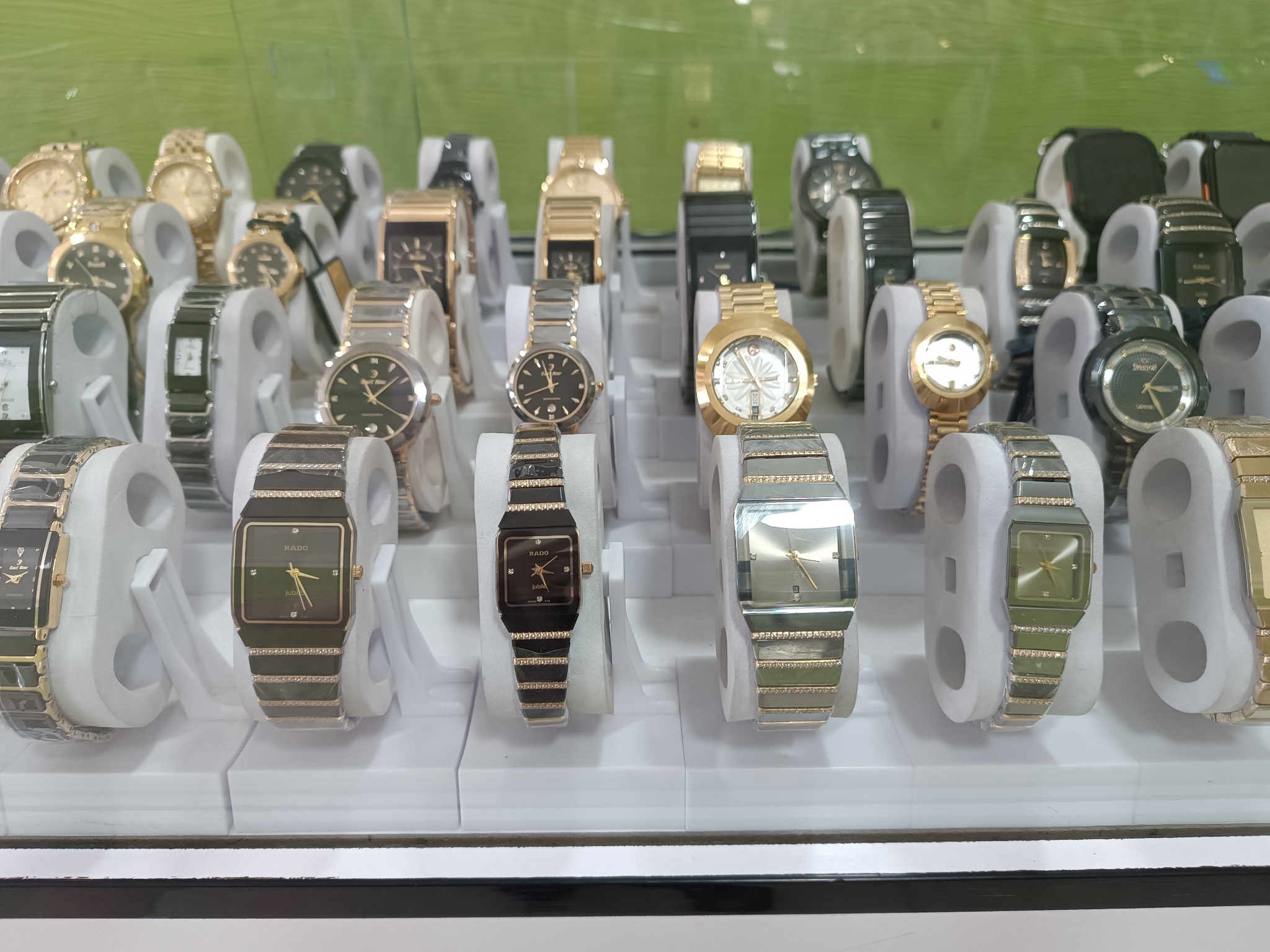 ساعت فروشی کلاسیک