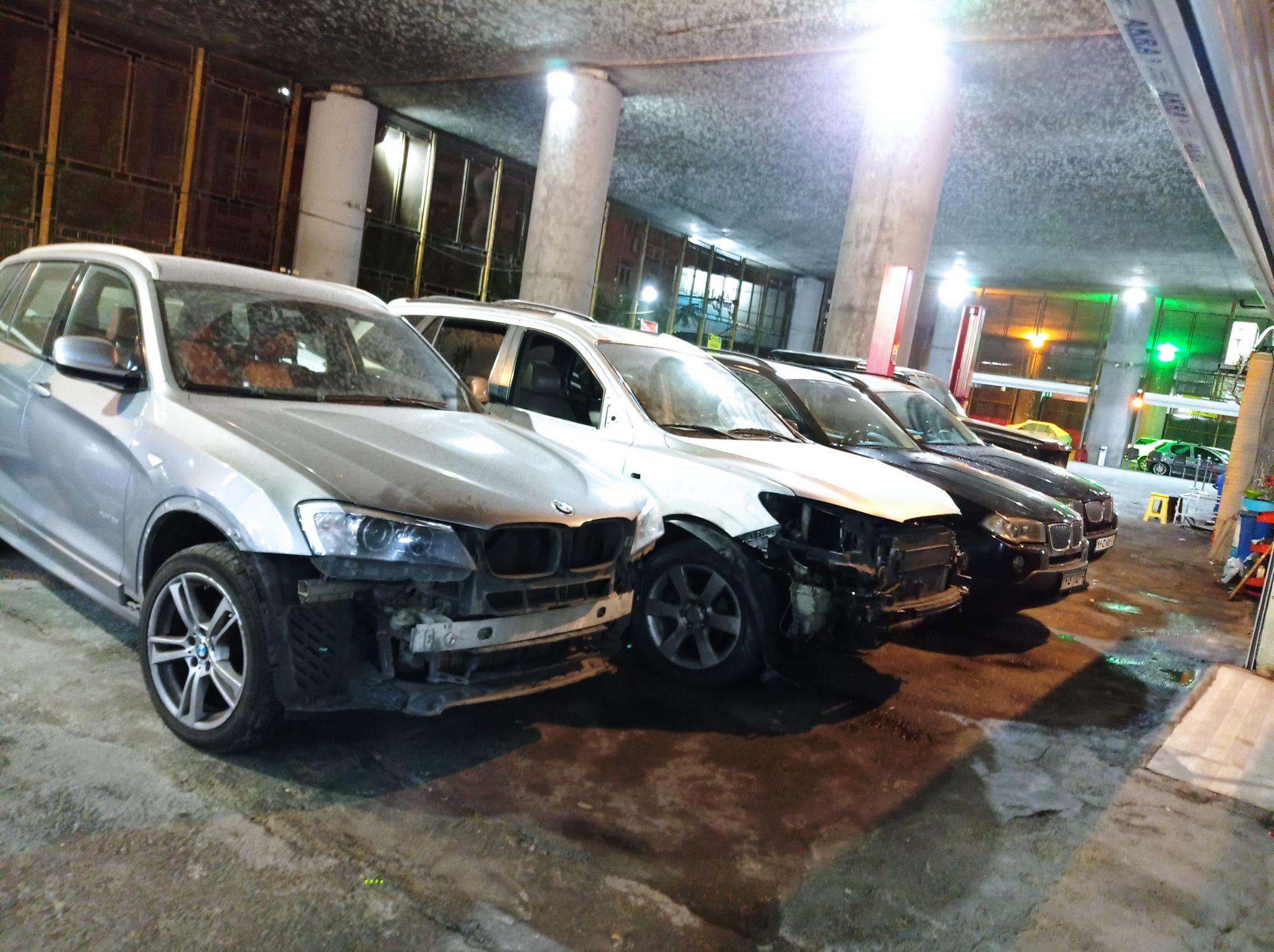 صافکاری نقاشی PDRشاسی کشی سپر سازی لیسه گیری و ترمیم چراغ