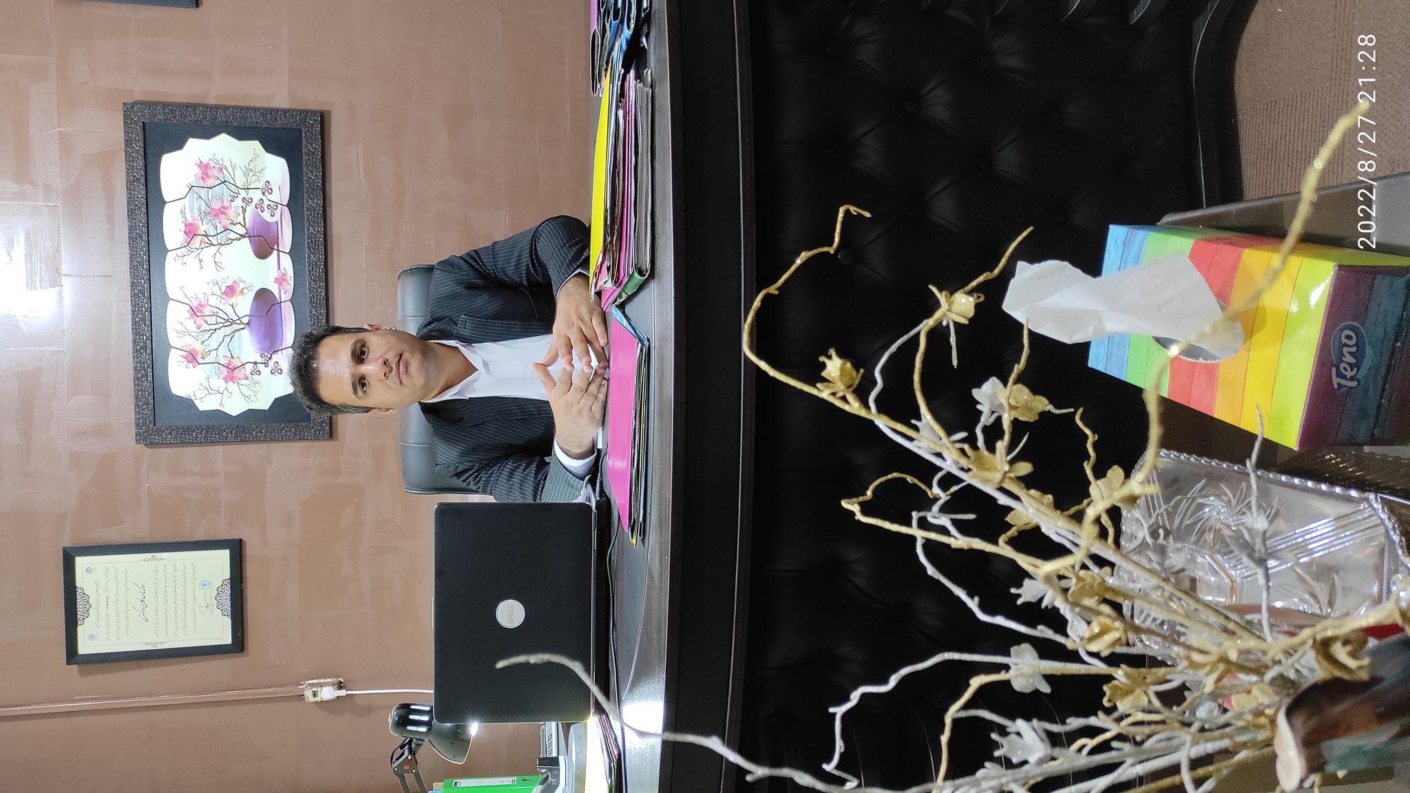 وکیل پایه یک دادگستری