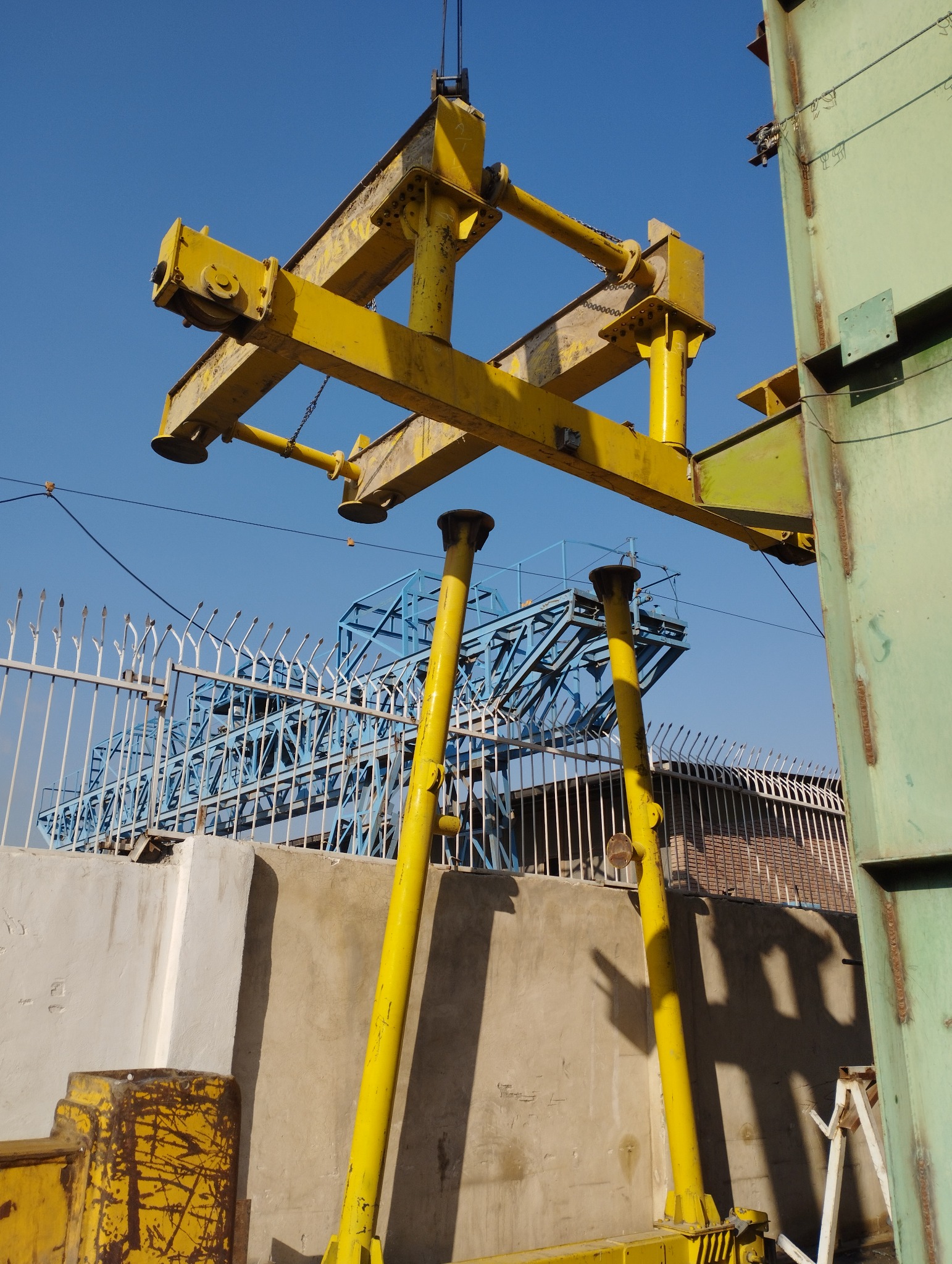 خدمات جرثقیل سقفی سعیدی