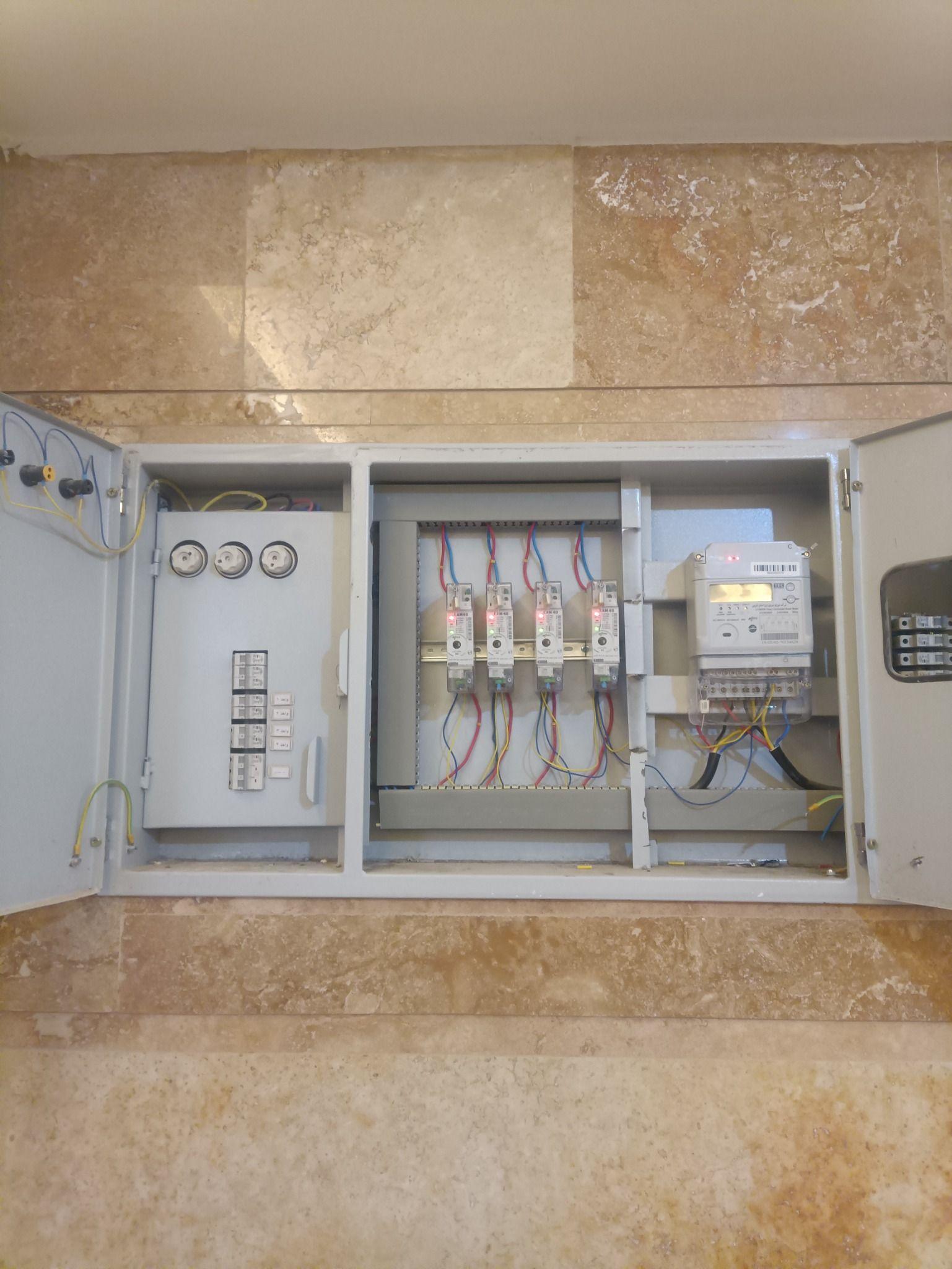 برق صنعتی و ساختمان وطراحی و ساخت کابینت ام دی اف،