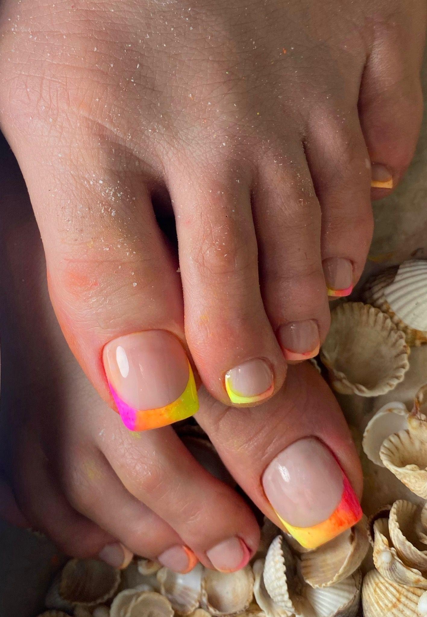 کاشت ناخن اسپا پدیکور ایلام