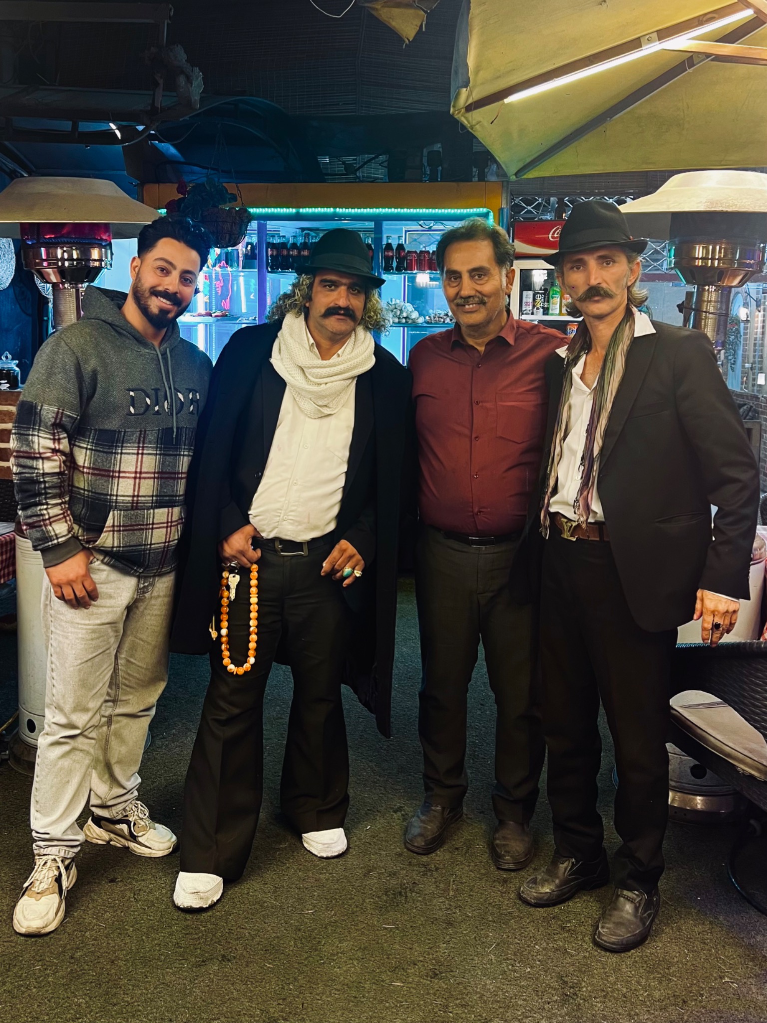 لوازم هنری و مهندسی و نوشت افزار زاگرس