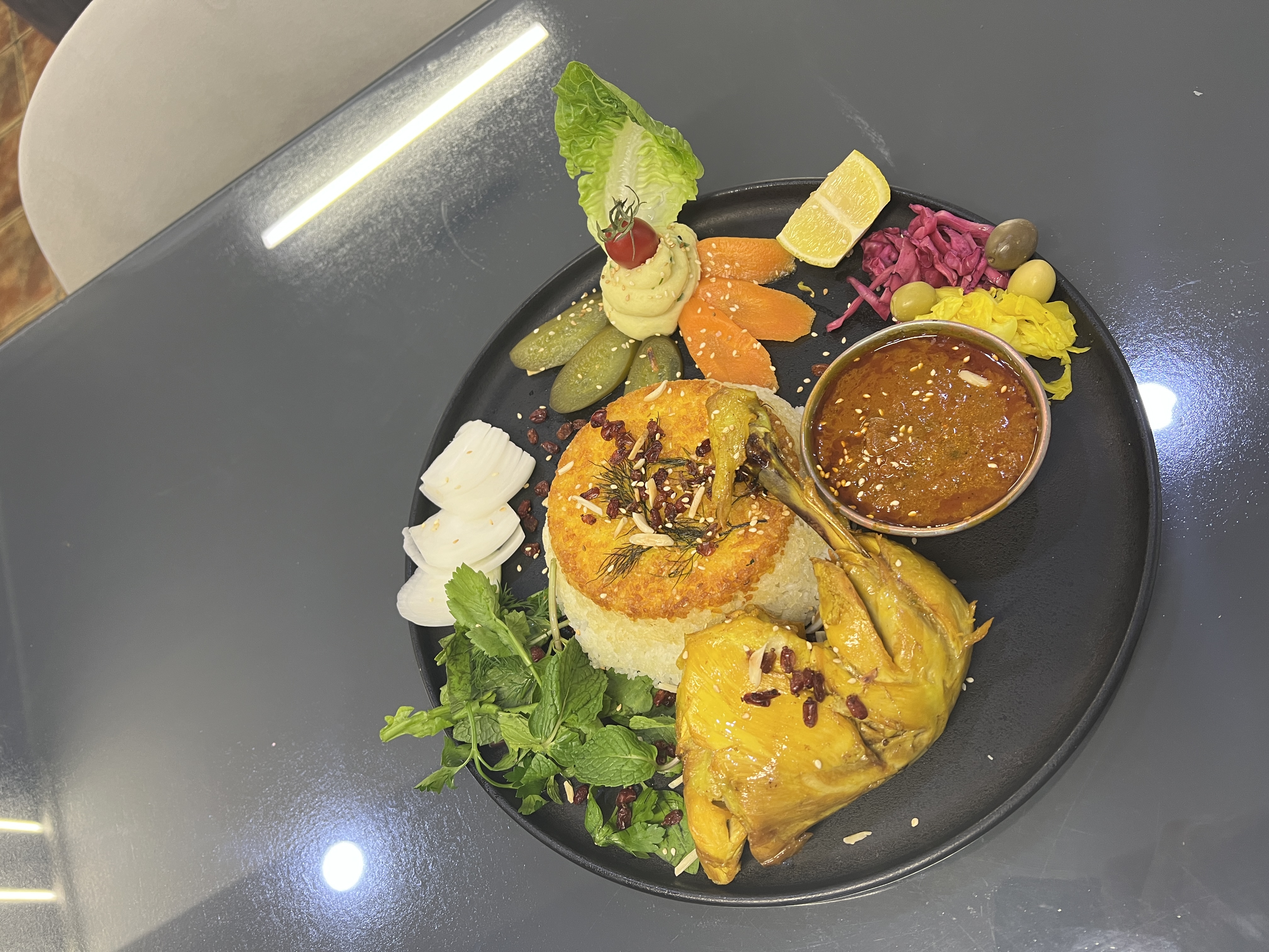 رستوران صاحبدلان