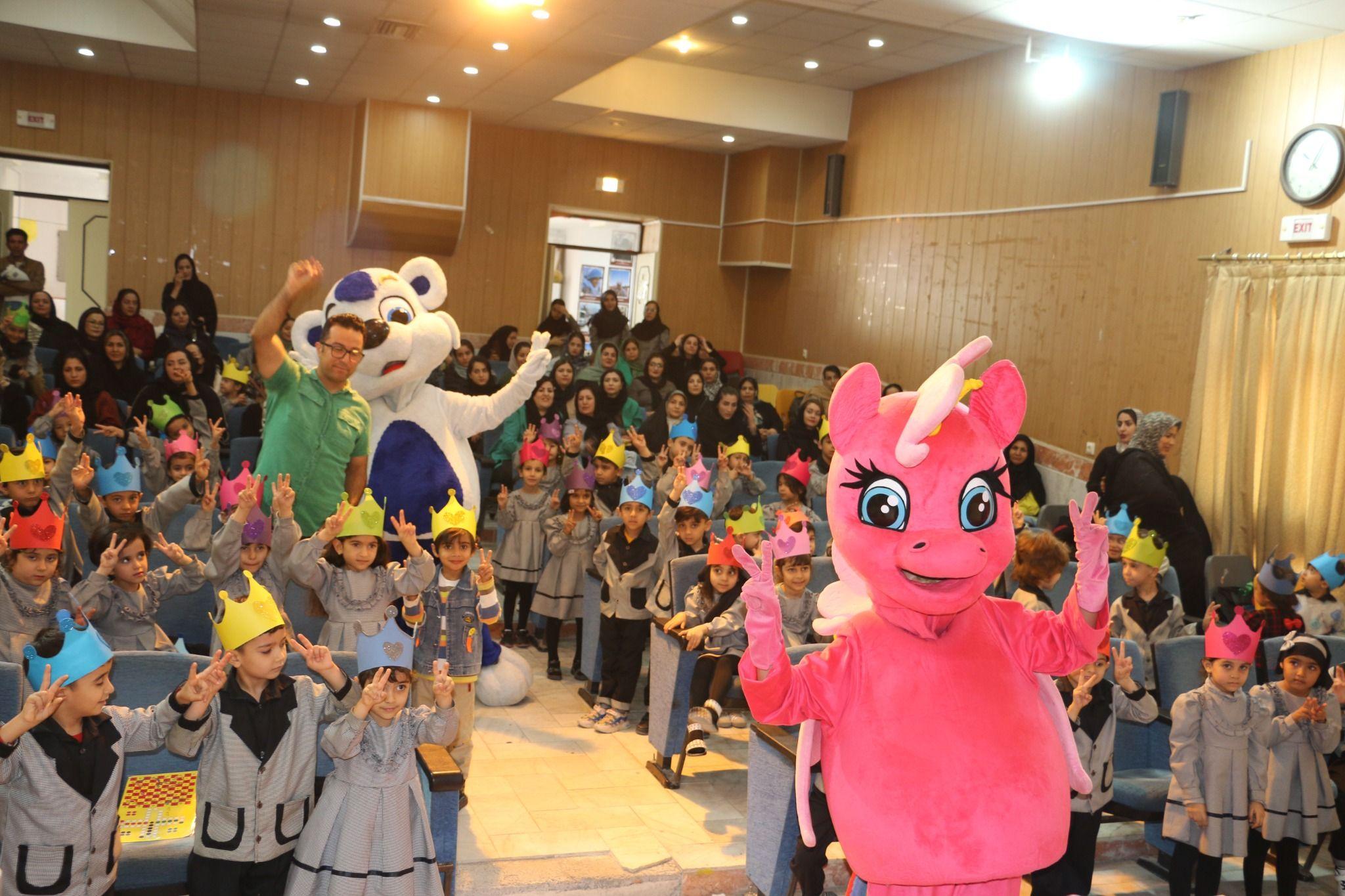 مهدکودک وپیش دبستانی اعجوبه ها