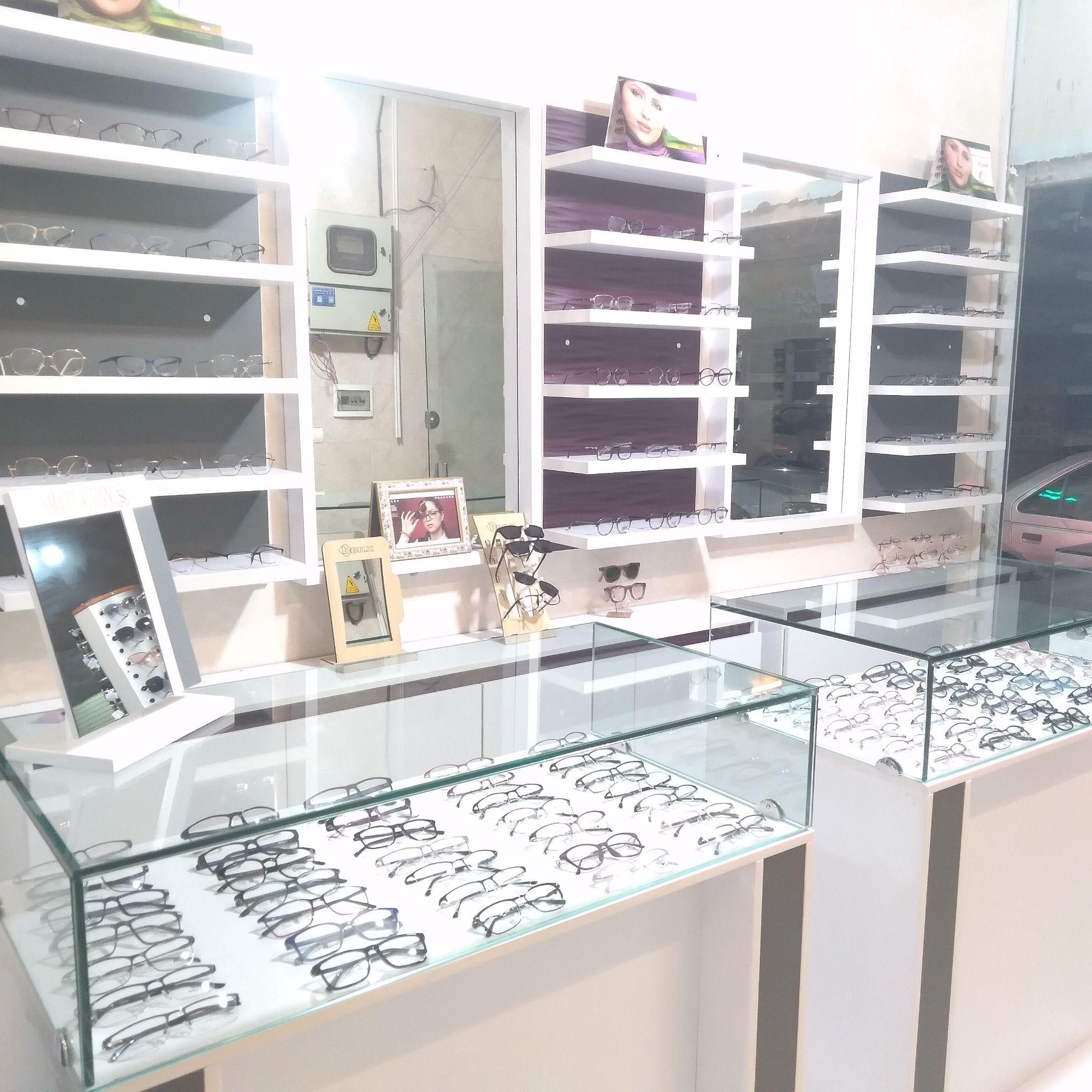 مطب اپتومتری (معاینه چشم) و عینک سبلان