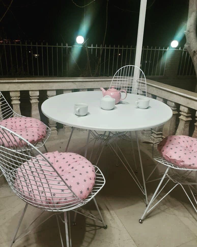 میز و صندلی آرامش