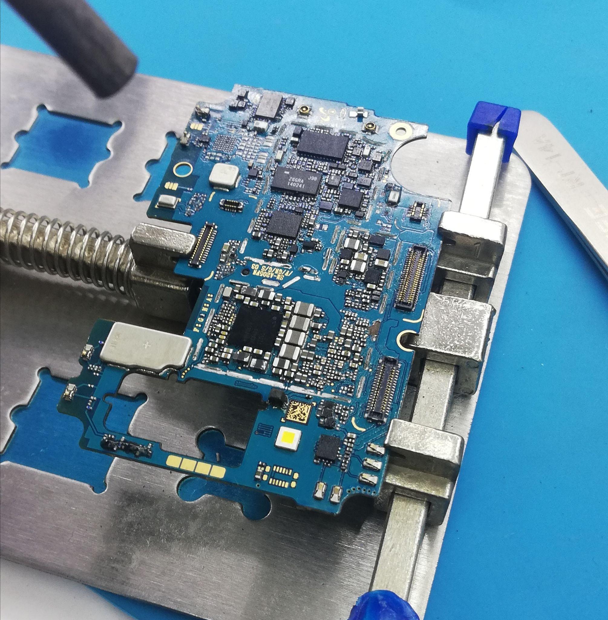 تعمیرگاه موبایل ایران فون