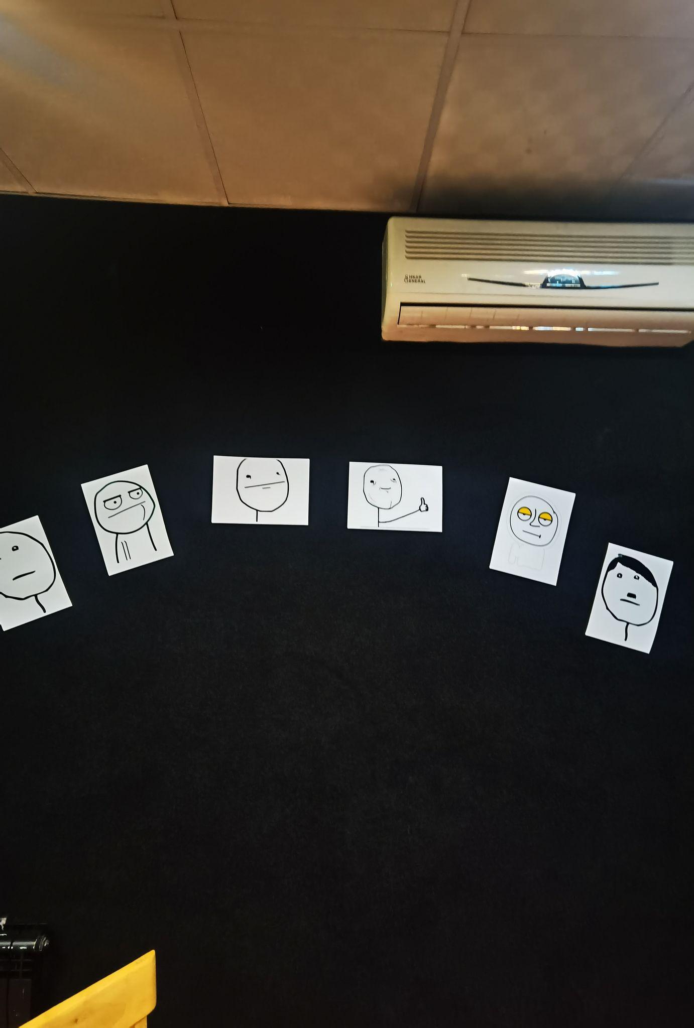 اتاق بازی پوکر فیس