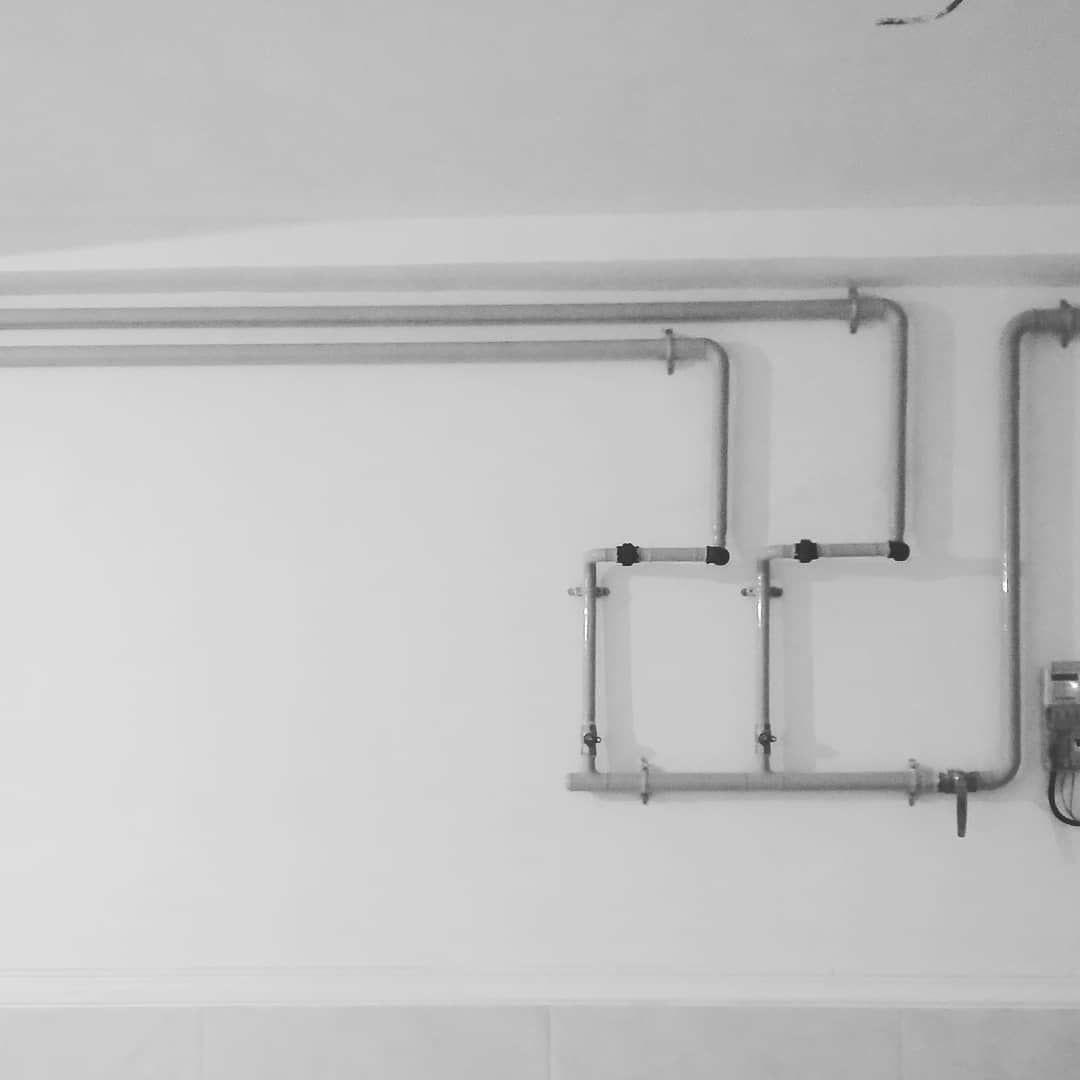 لوله کشی گاز و آب و فاضلاب