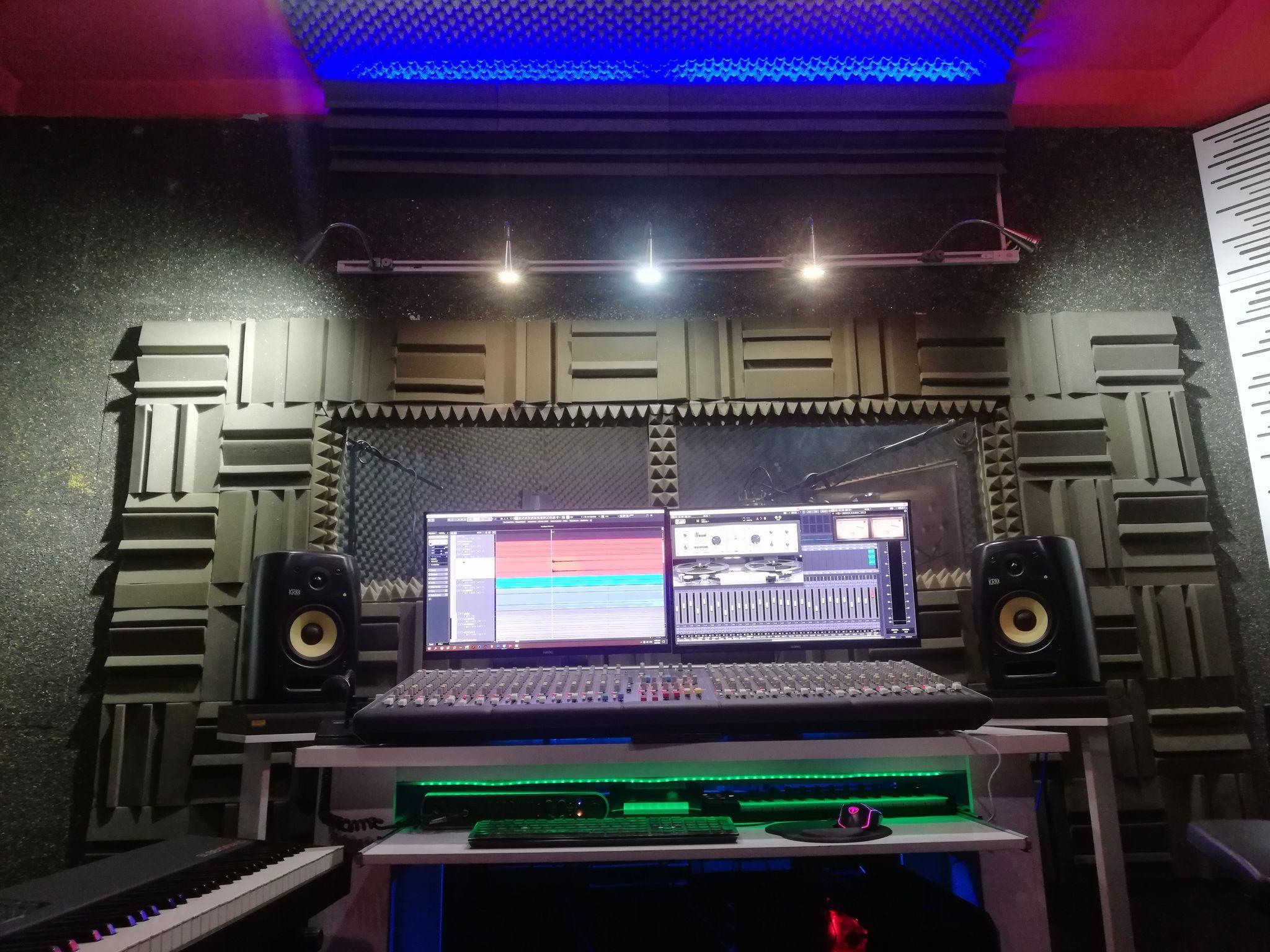 استودیو موسیقی اکتیو