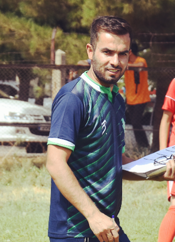 مربی فوتبال شهرام مکاری