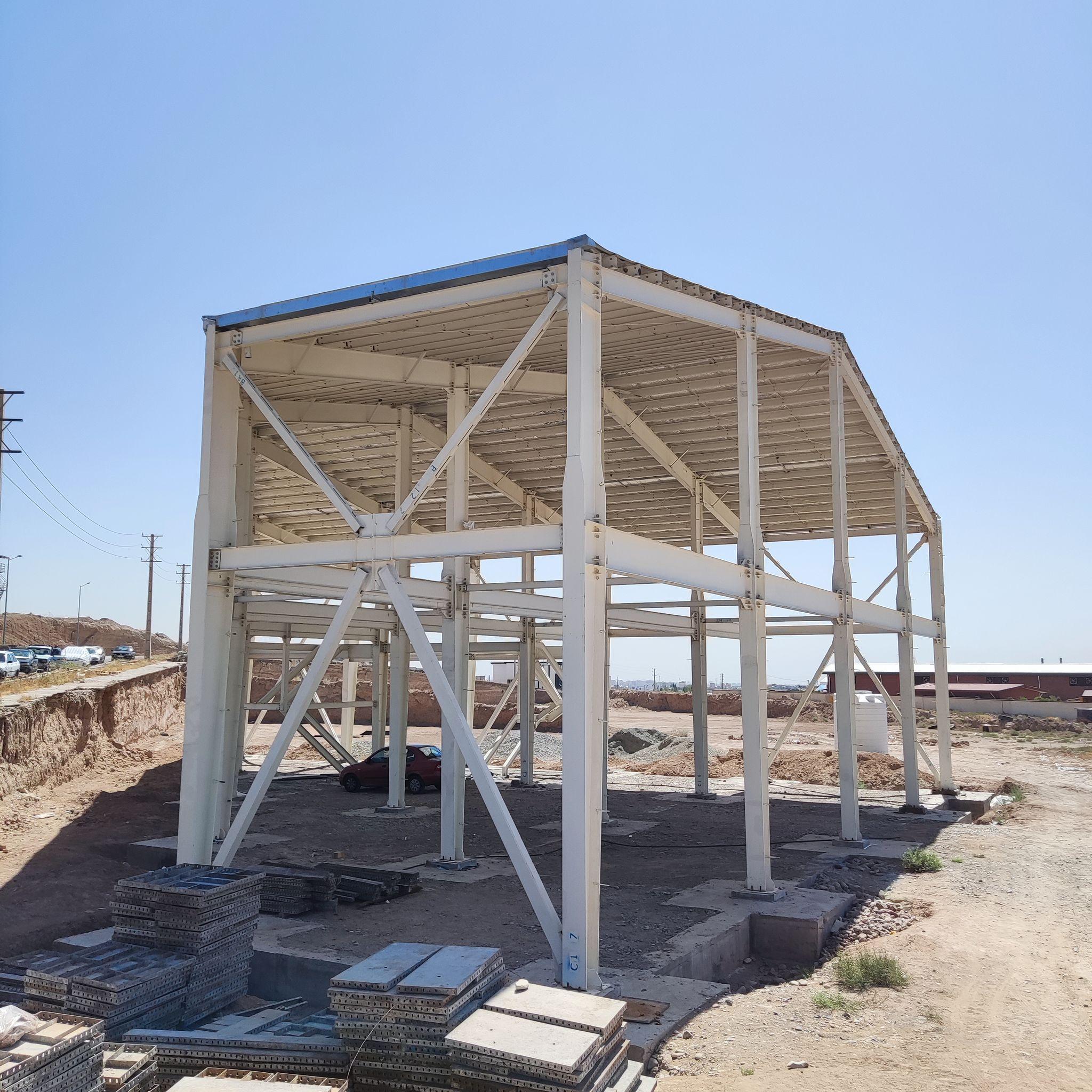 طراحی سبک سازی و اجرای سازه و اسکلت های فلزی و فونداسیون