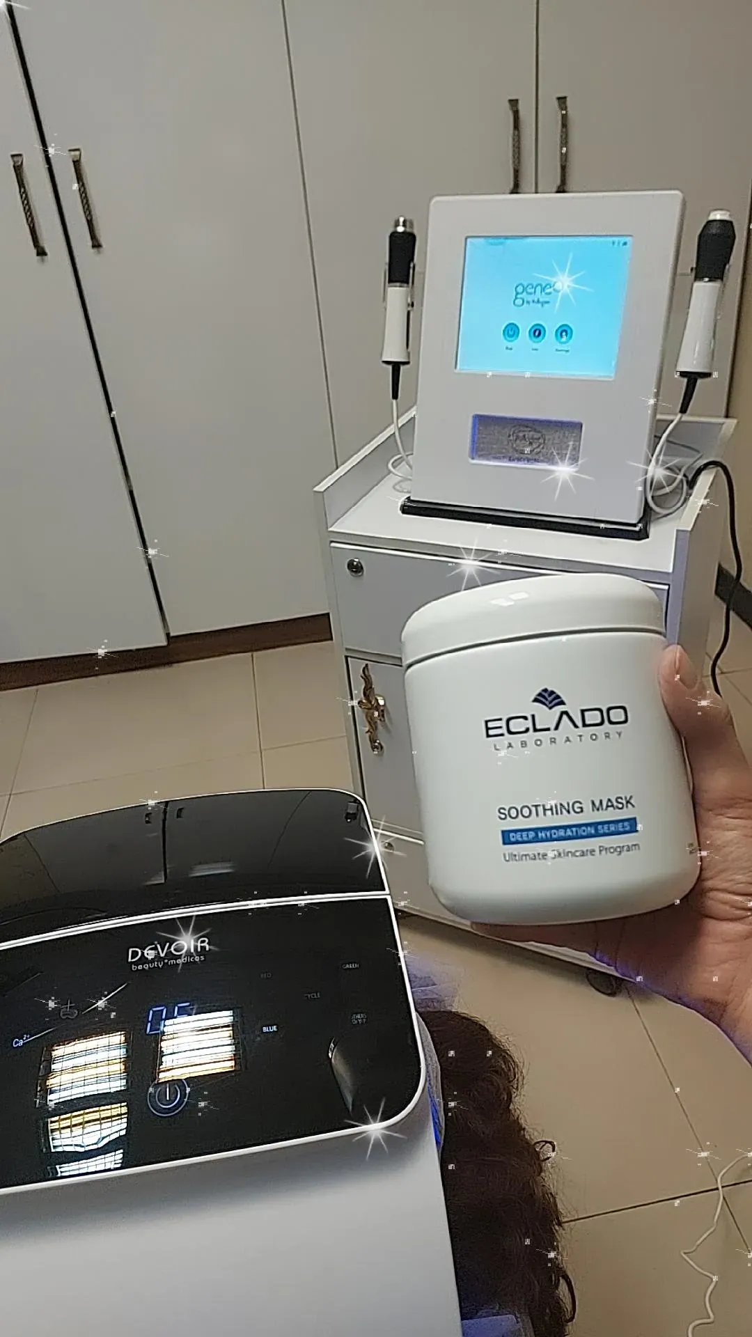 آوینا اسکین