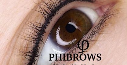 آرایش دائم ( میکروبلیدینگ و میکروپیگمنتیشن) تتو رژلب و خطچشم