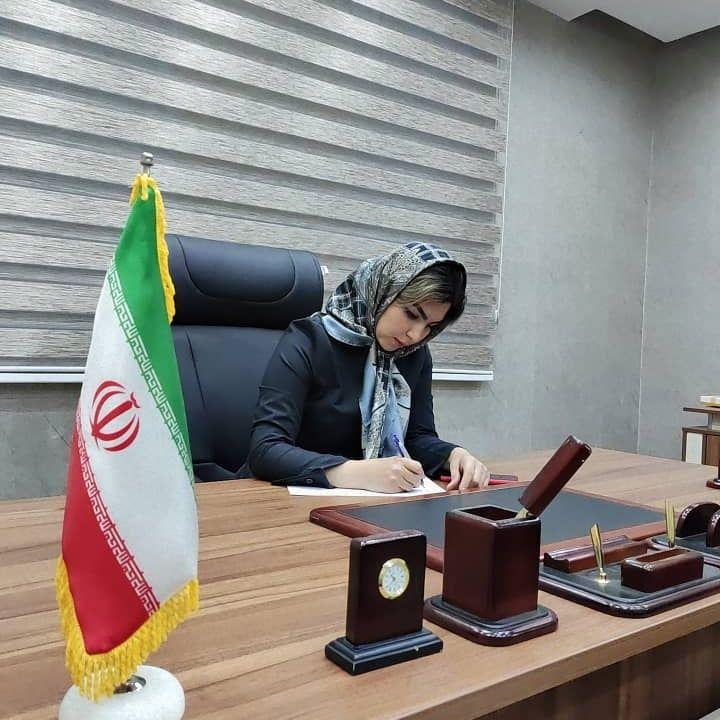 وکیل پایه یک دادگستری و مشاور حقوقی مظفری